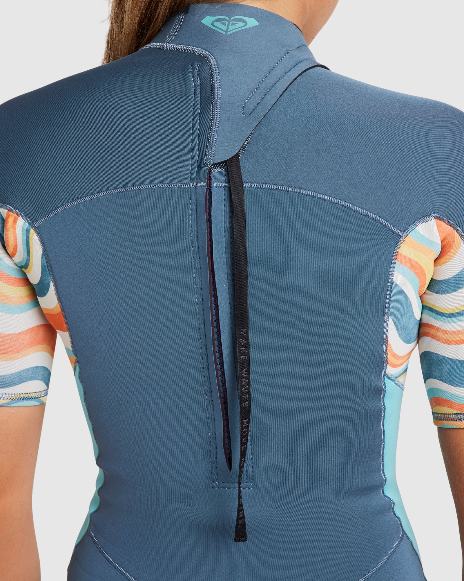 Womens 2mm Swell Series Short Sleeve Back Zip Springsuit - Image 7