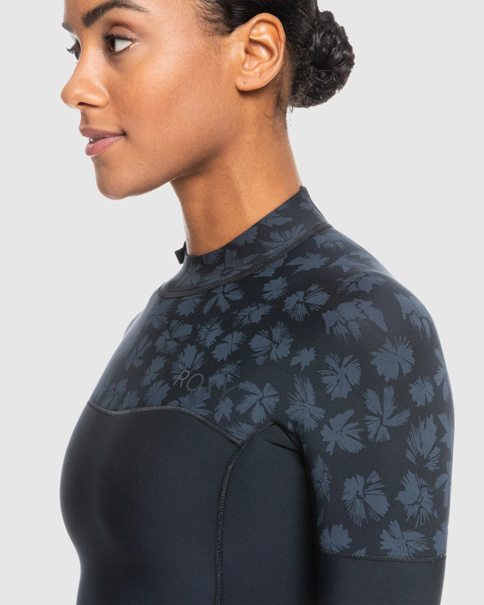 Womens 2mm Swell Series Short Sleeve Back Zip Springsuit - Image 4