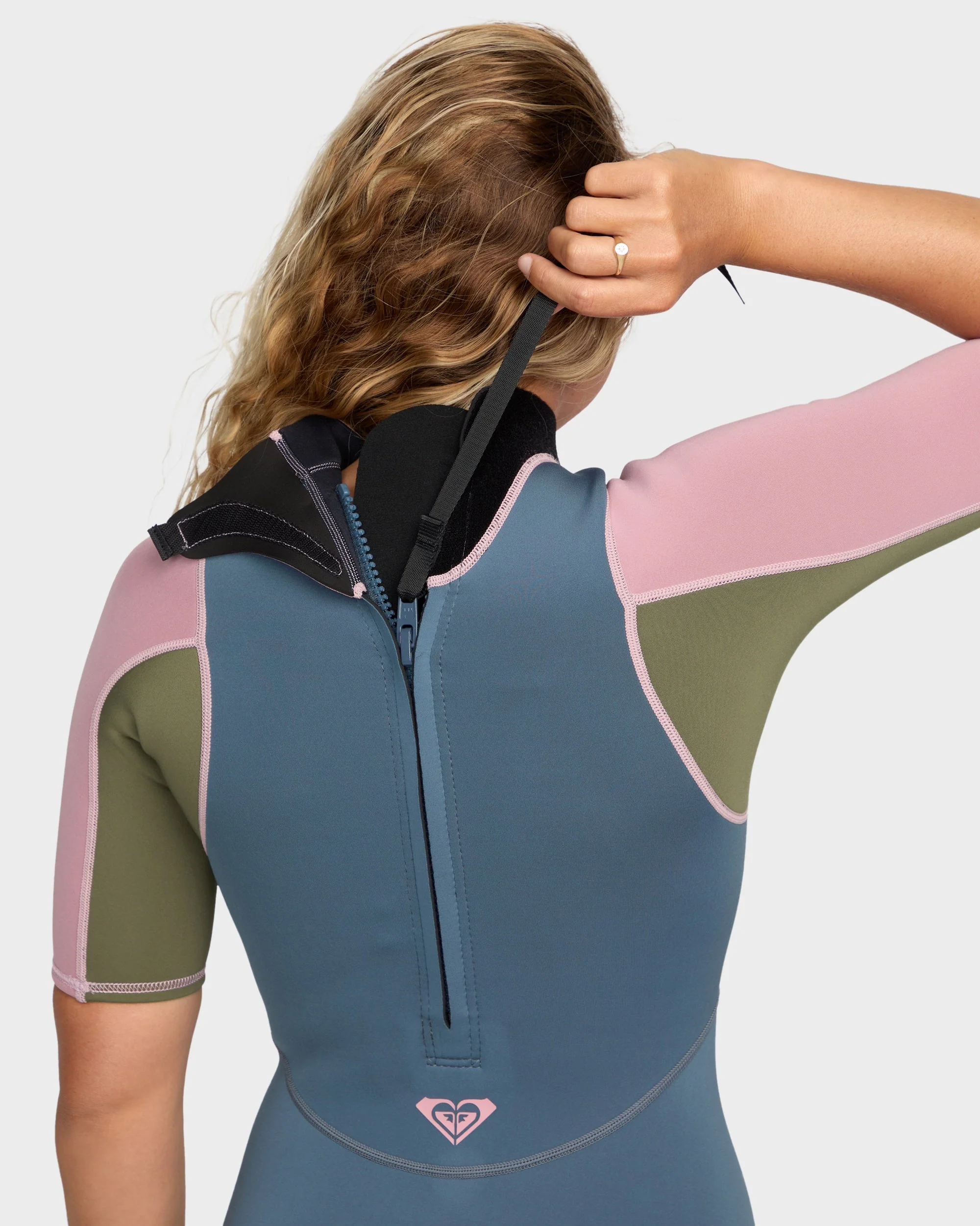 Womens 2/2mm Prologue+ Back Zip Springsuit - Image 4