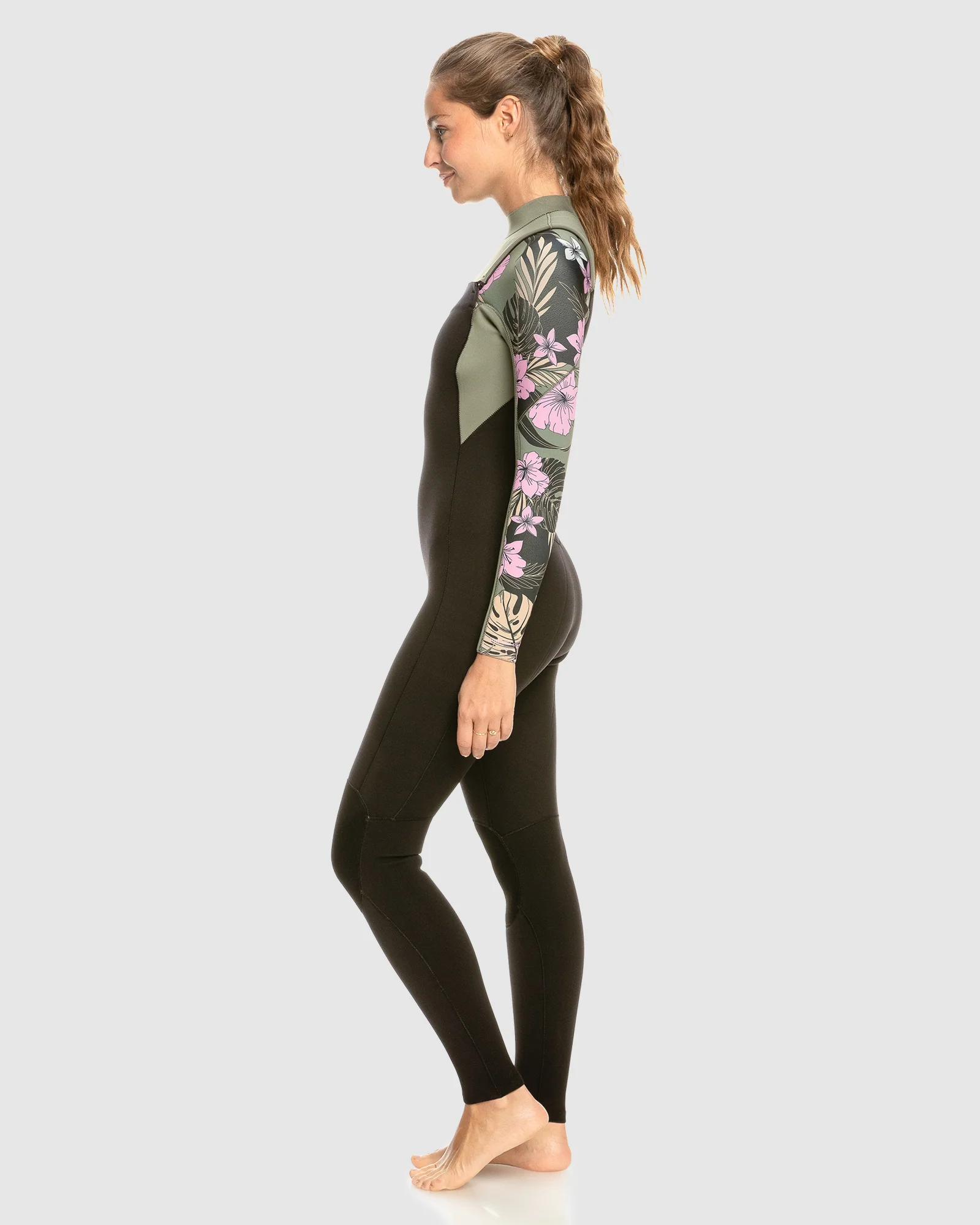 Womens 3/2mm Elite Chest Zip Wetsuit - Image 2