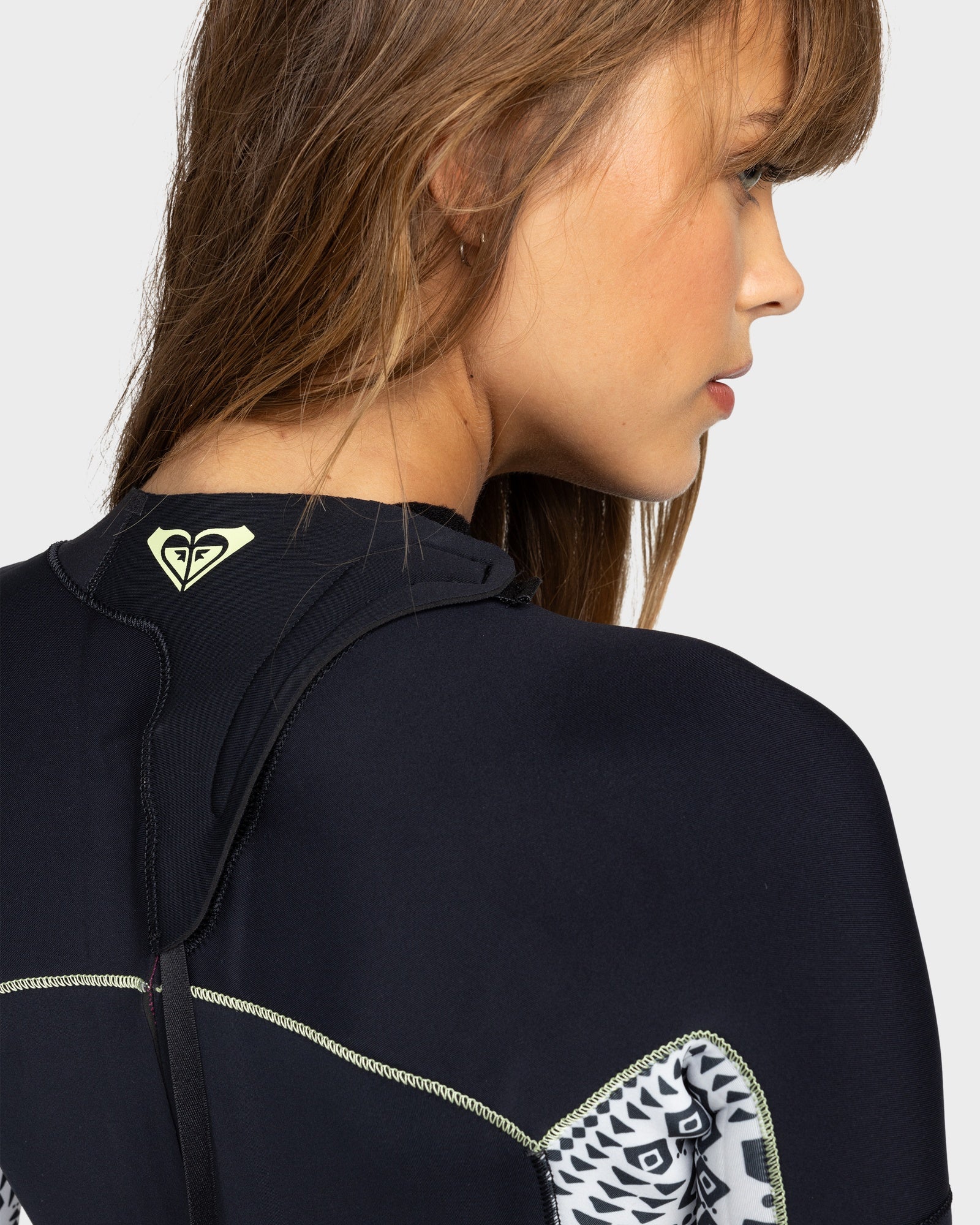 Womens 3/2 Swell Series Backzip Wetsuit - Image 4