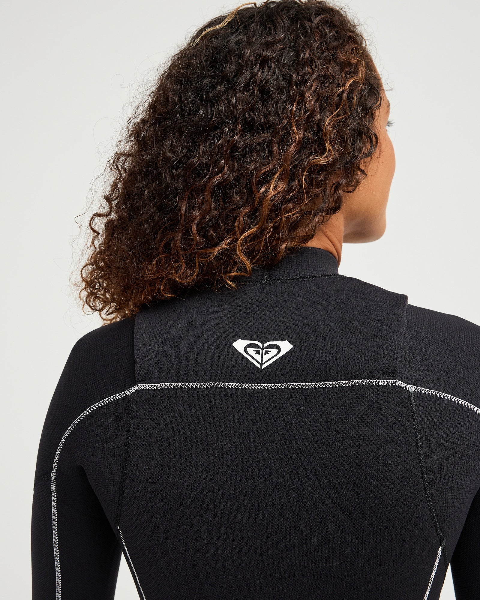 Womens 4/3mm Elite Extra Stretch Chest Zip Wetsuit - Image 10