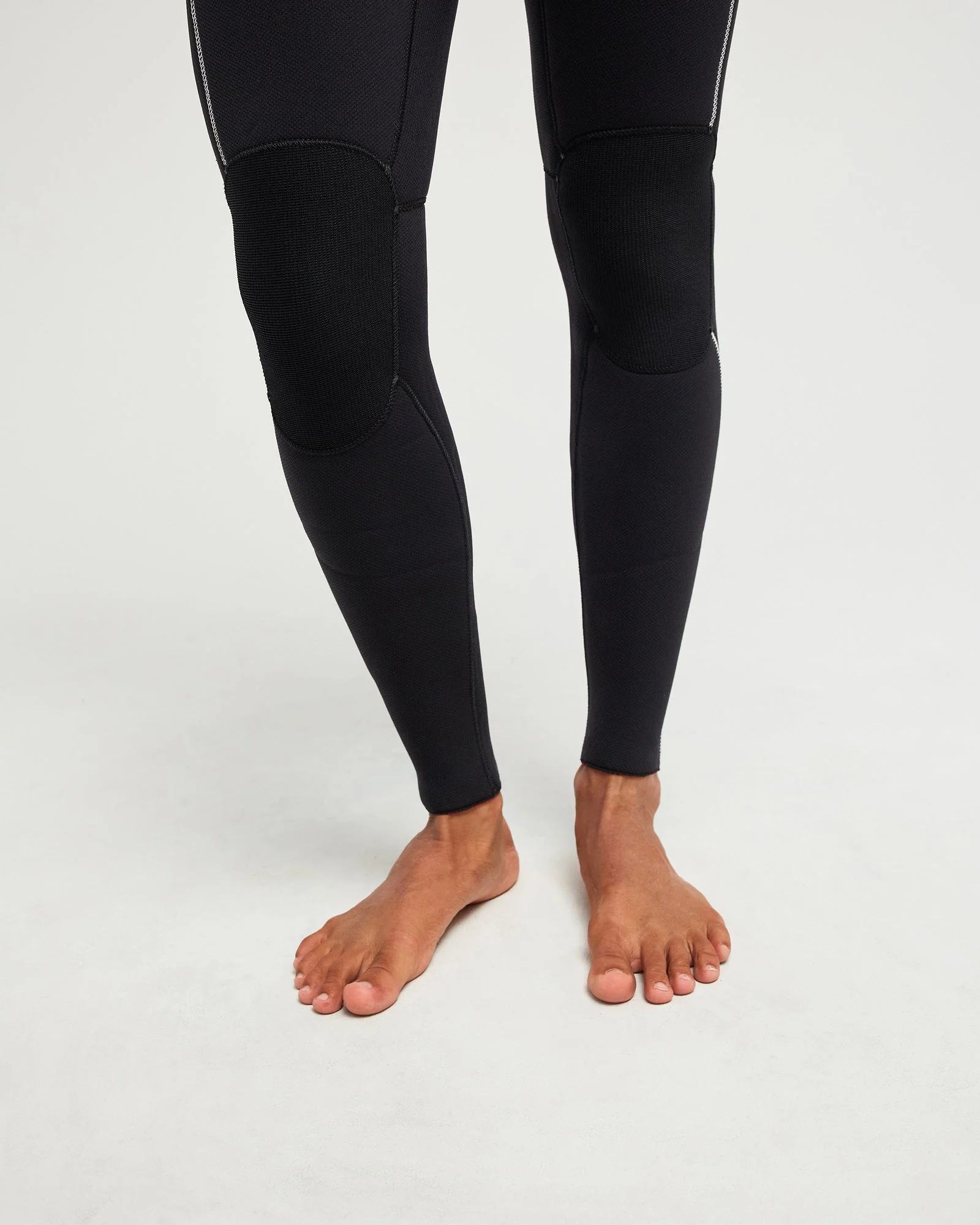 Womens 4/3mm Elite Extra Stretch Chest Zip Wetsuit - Image 9