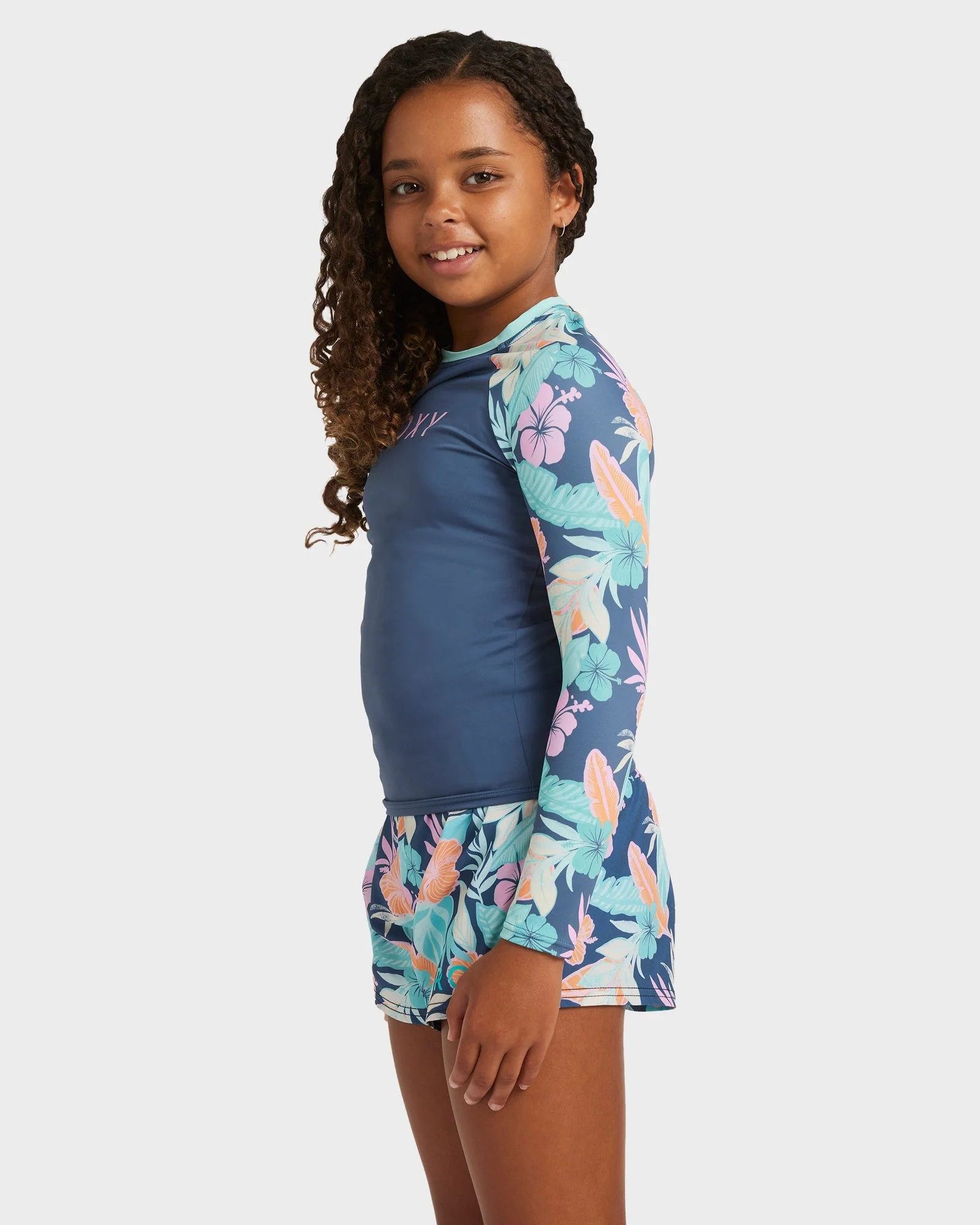 Girls 8-16 Active Lycra Long Sleeve Rash Vest - Image 2