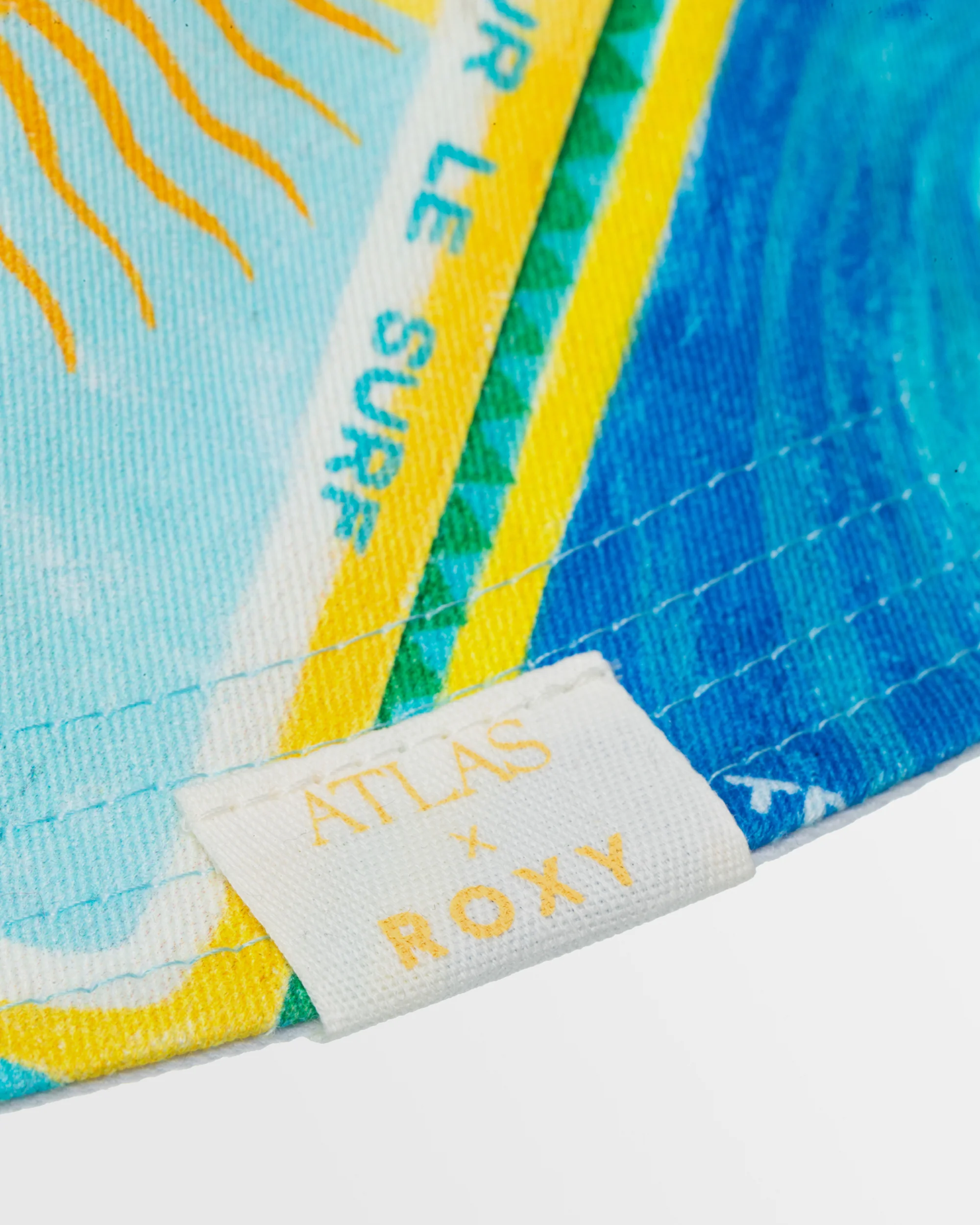 Womens Atlas Bucket Hat - Image 3