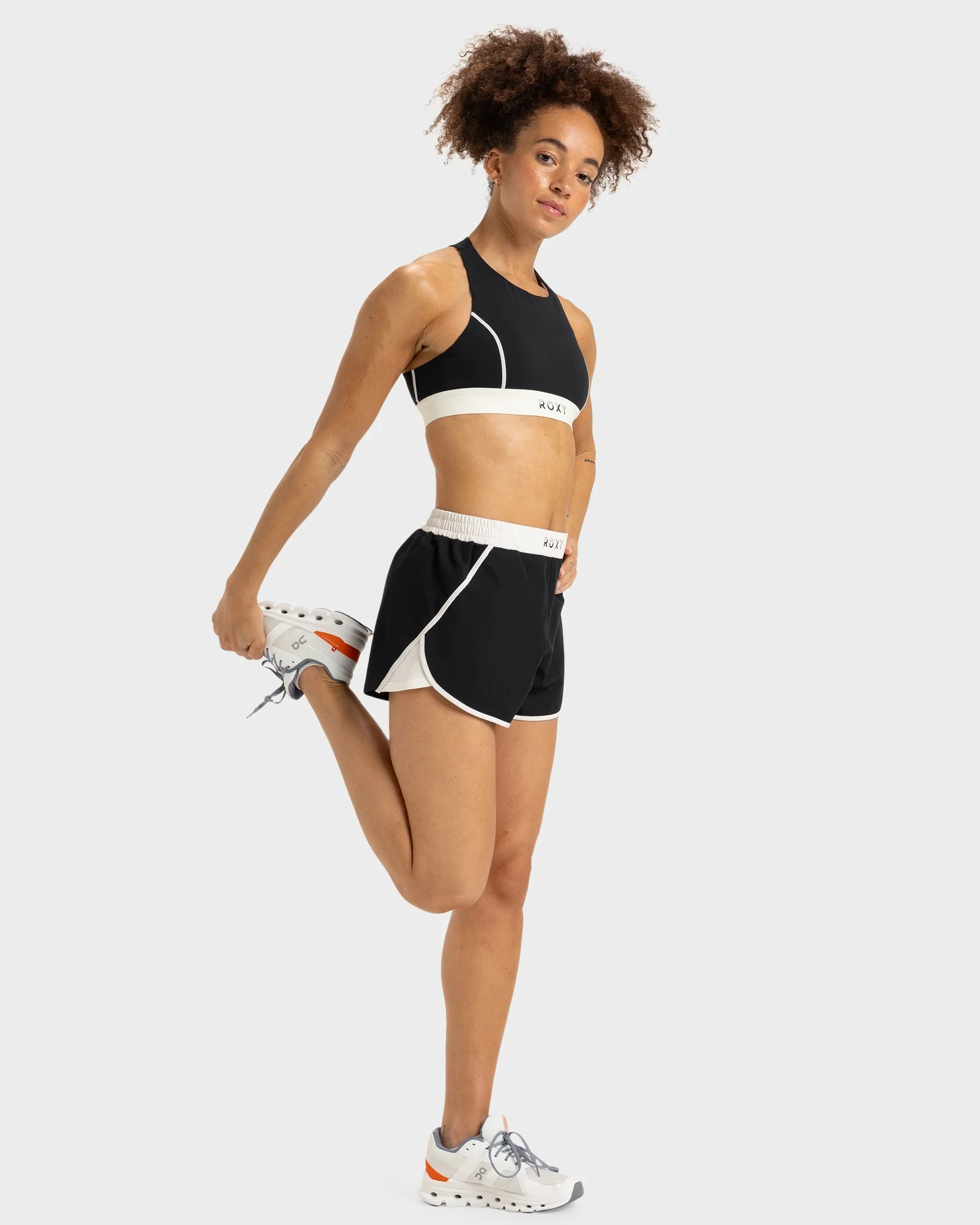Womens Bold Moves 2.0 Shorts - Image 5