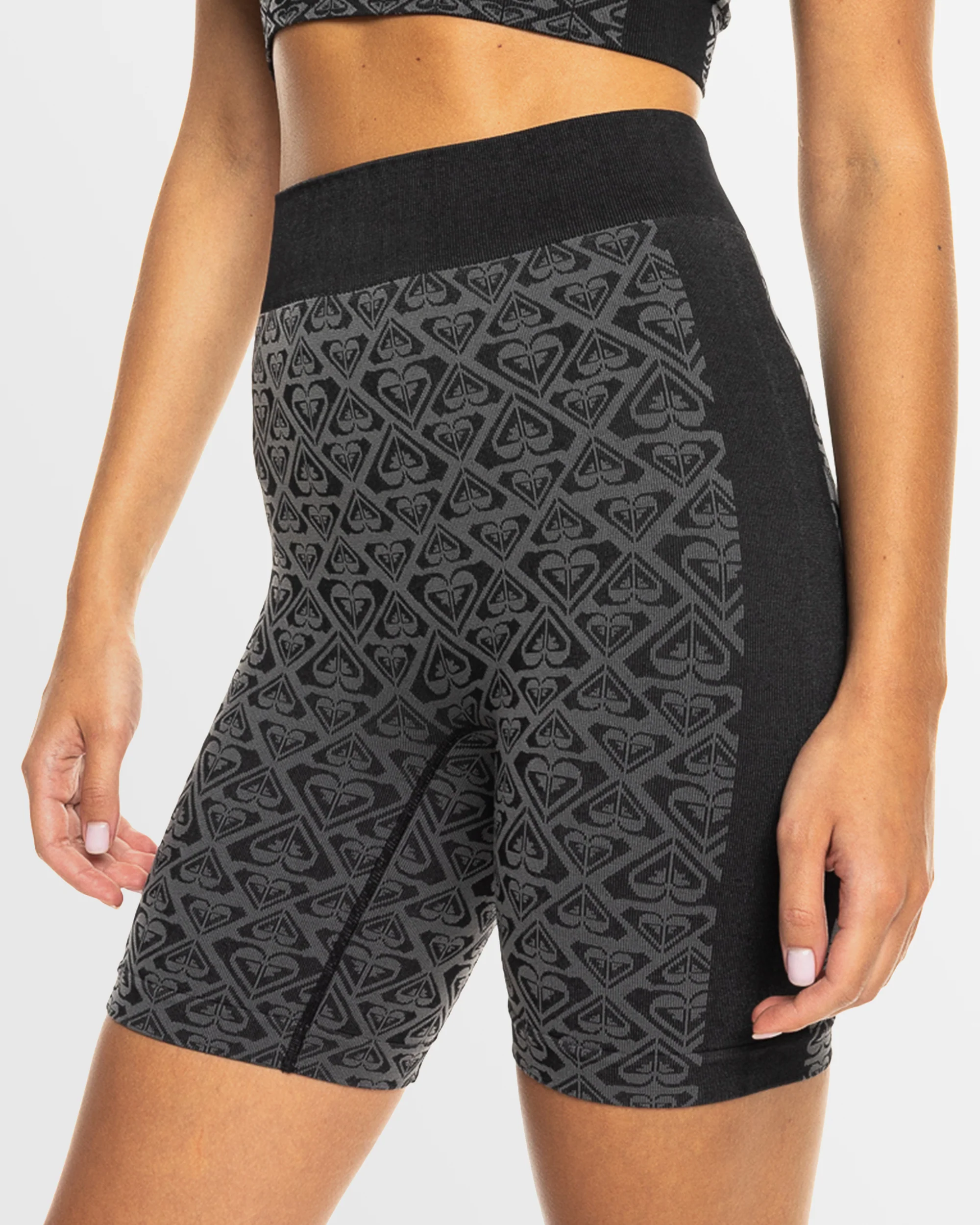 Womens Chill Out Seamless Sports Biker Shorts - Image 2