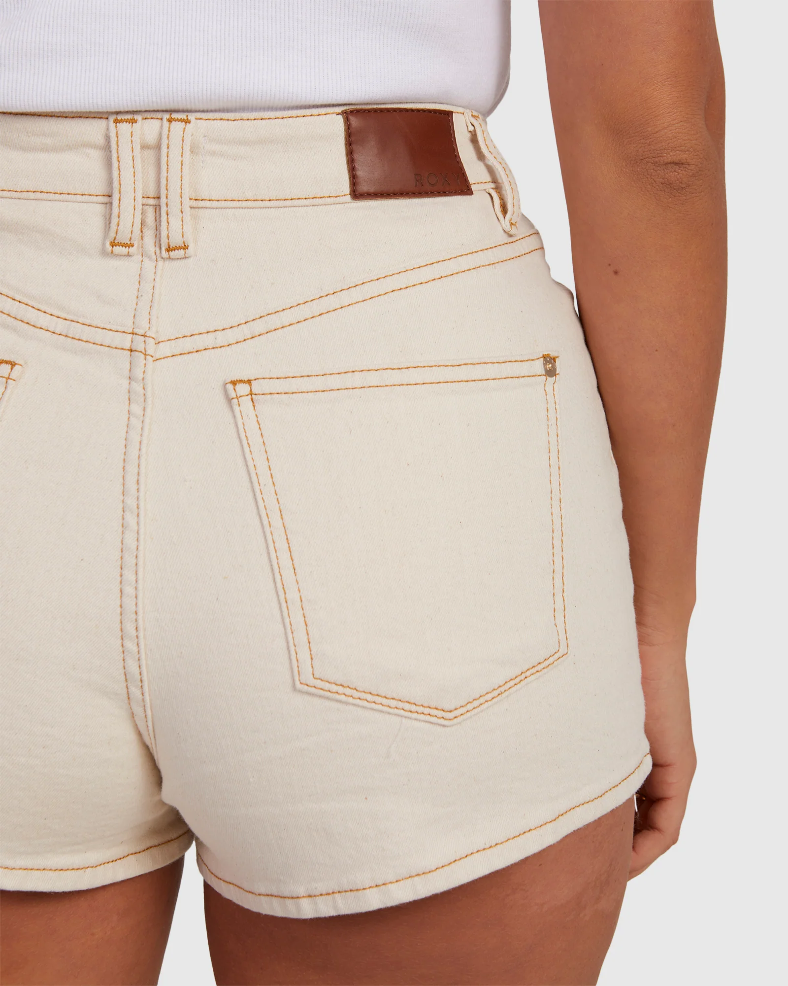 Womens Chlo Short Natural Shorts - Image 4
