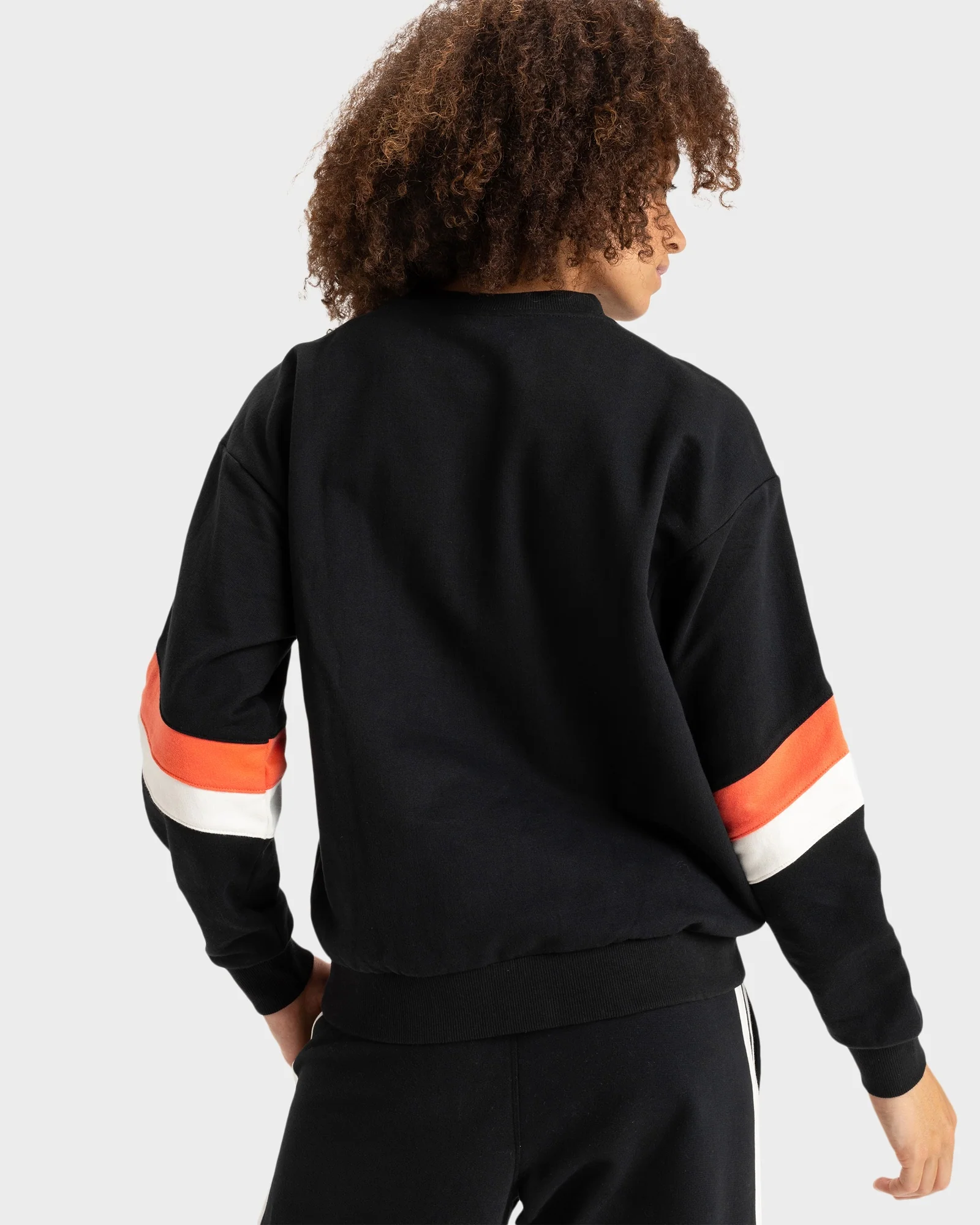 Womens Essential Energy Crew Neck - Image 3
