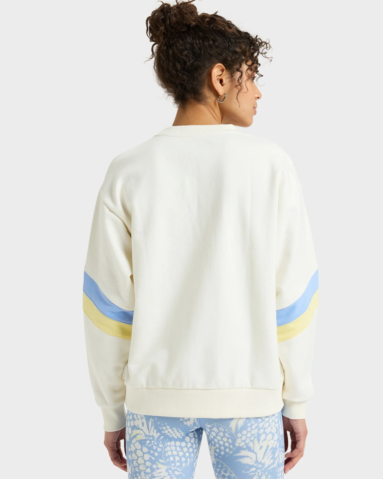 Womens Essential Energy Crew Neck - Image 3