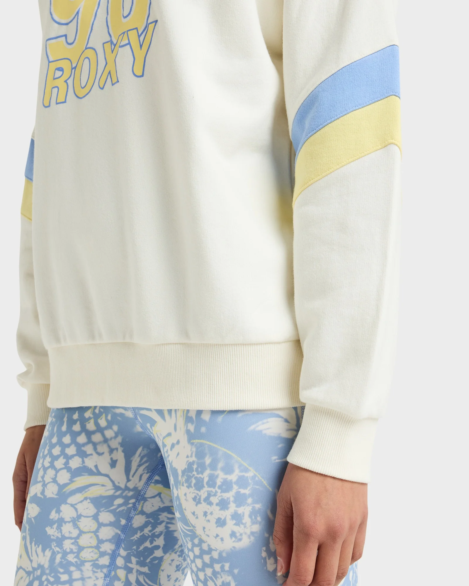 Womens Essential Energy Crew Neck - Image 6