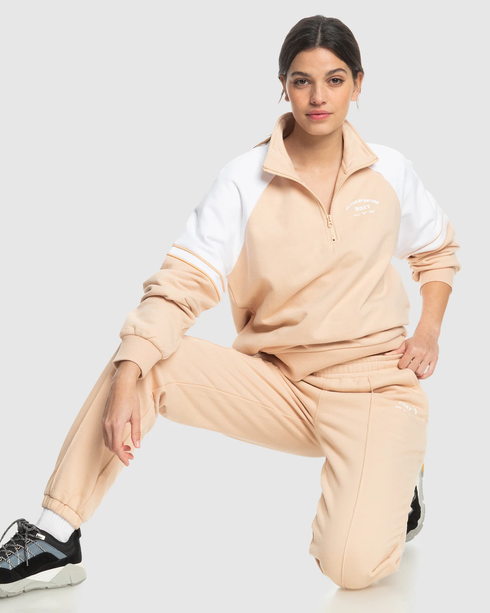 Womens Essential Energy Joggers - Image 4