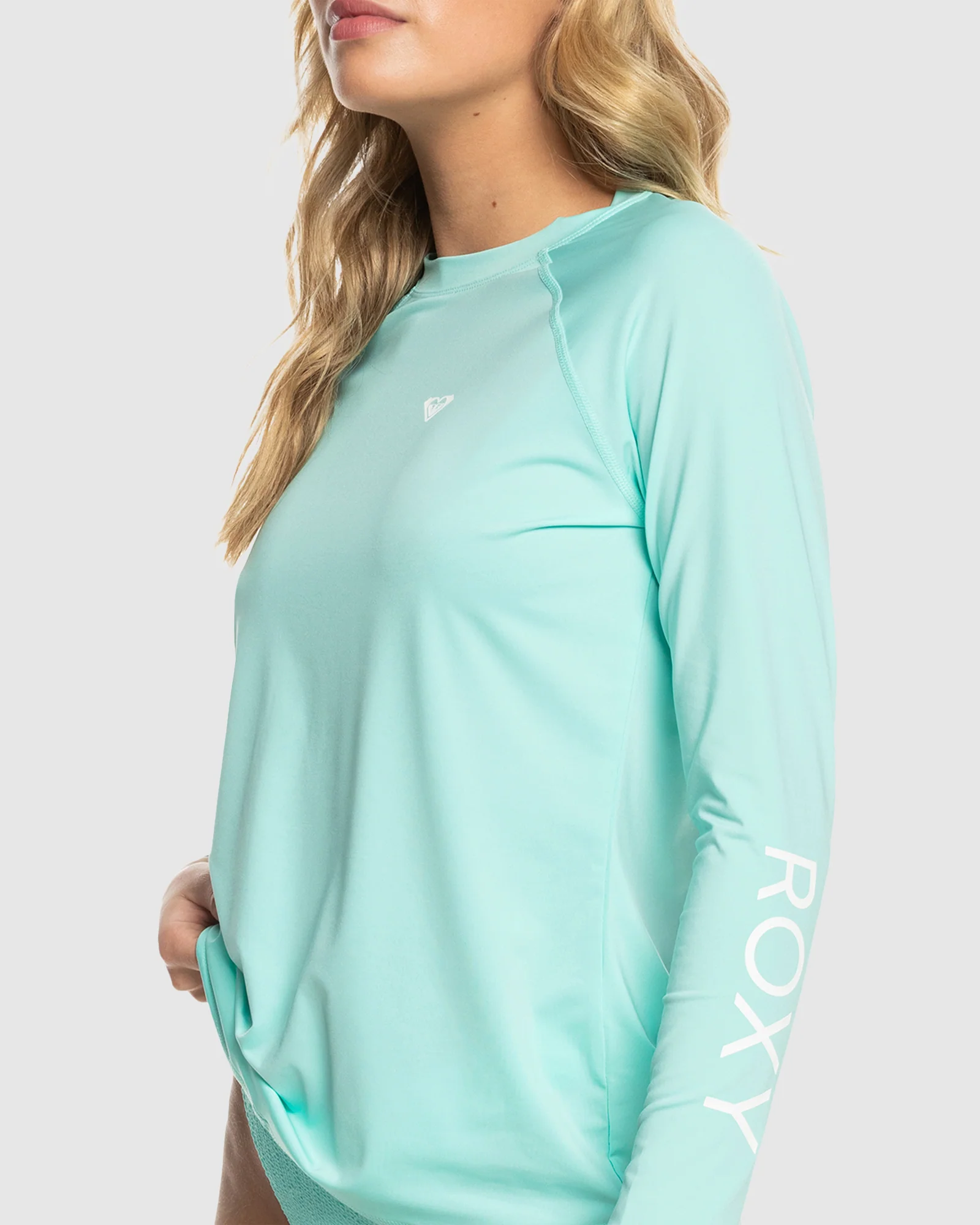 Womens Essentials Ls Lycra Rashguard - Image 4