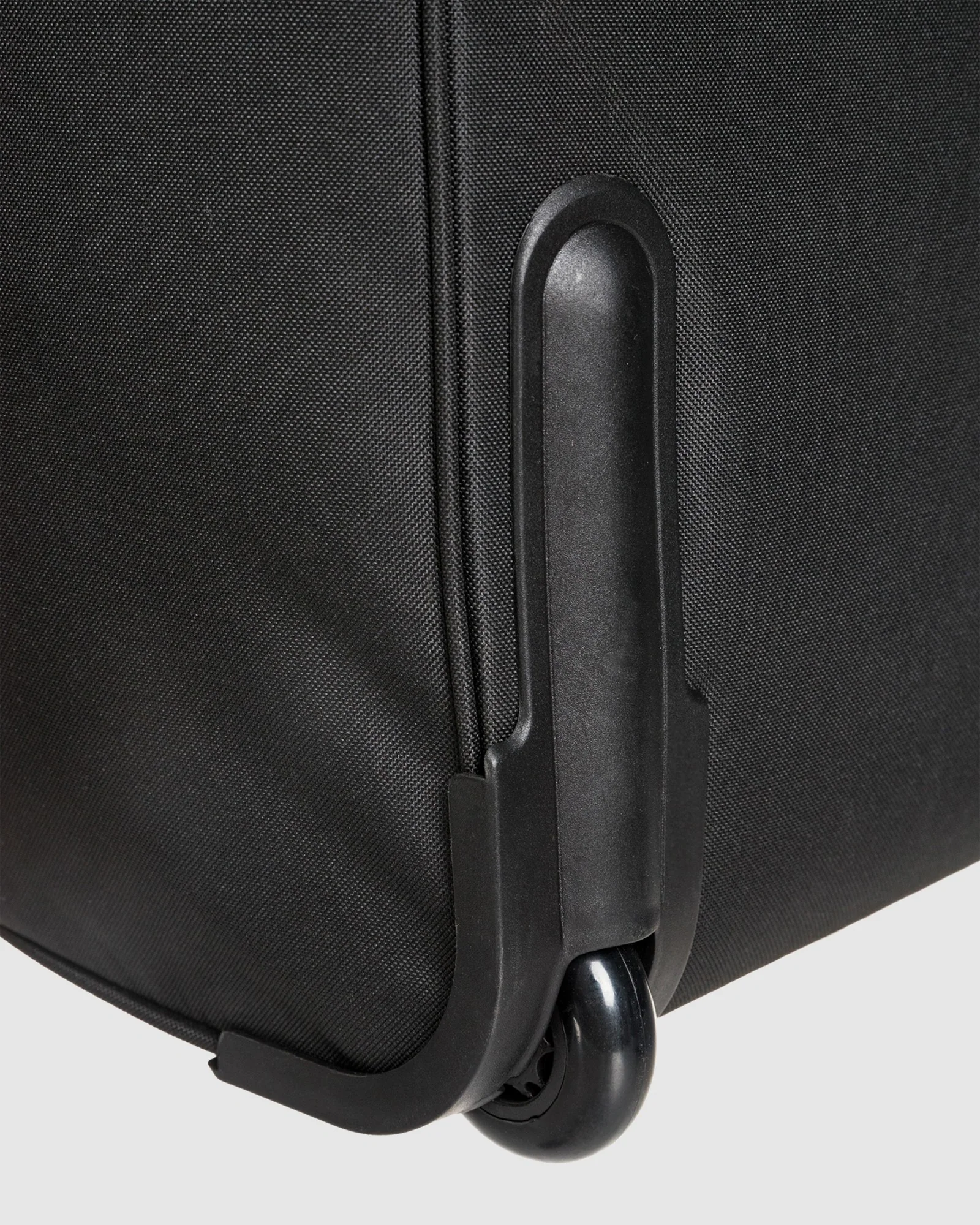 Womens Feel It All Luggage - Image 3