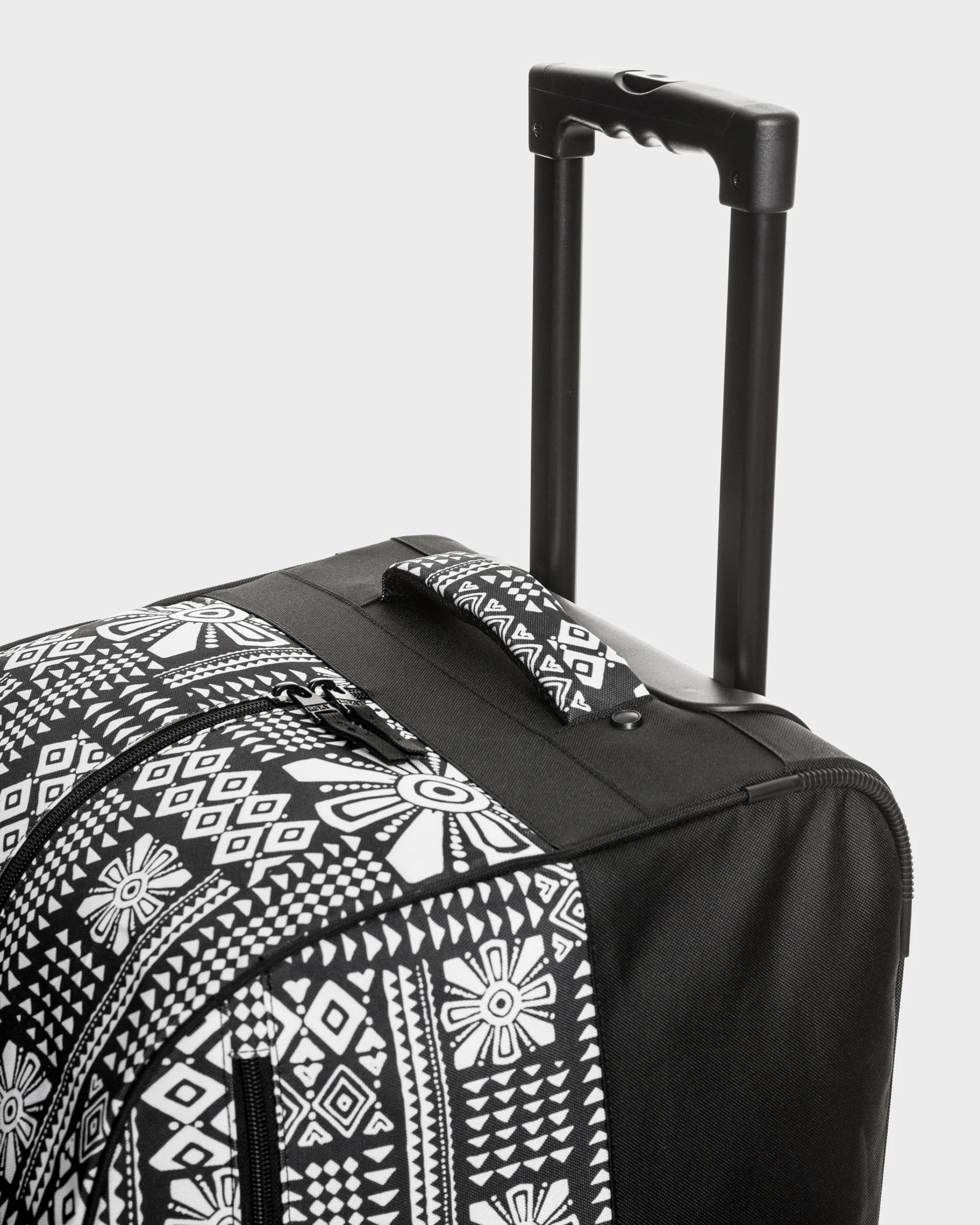 Womens Feel It All 60 L Large Wheeled Duffle Bag - Image 4