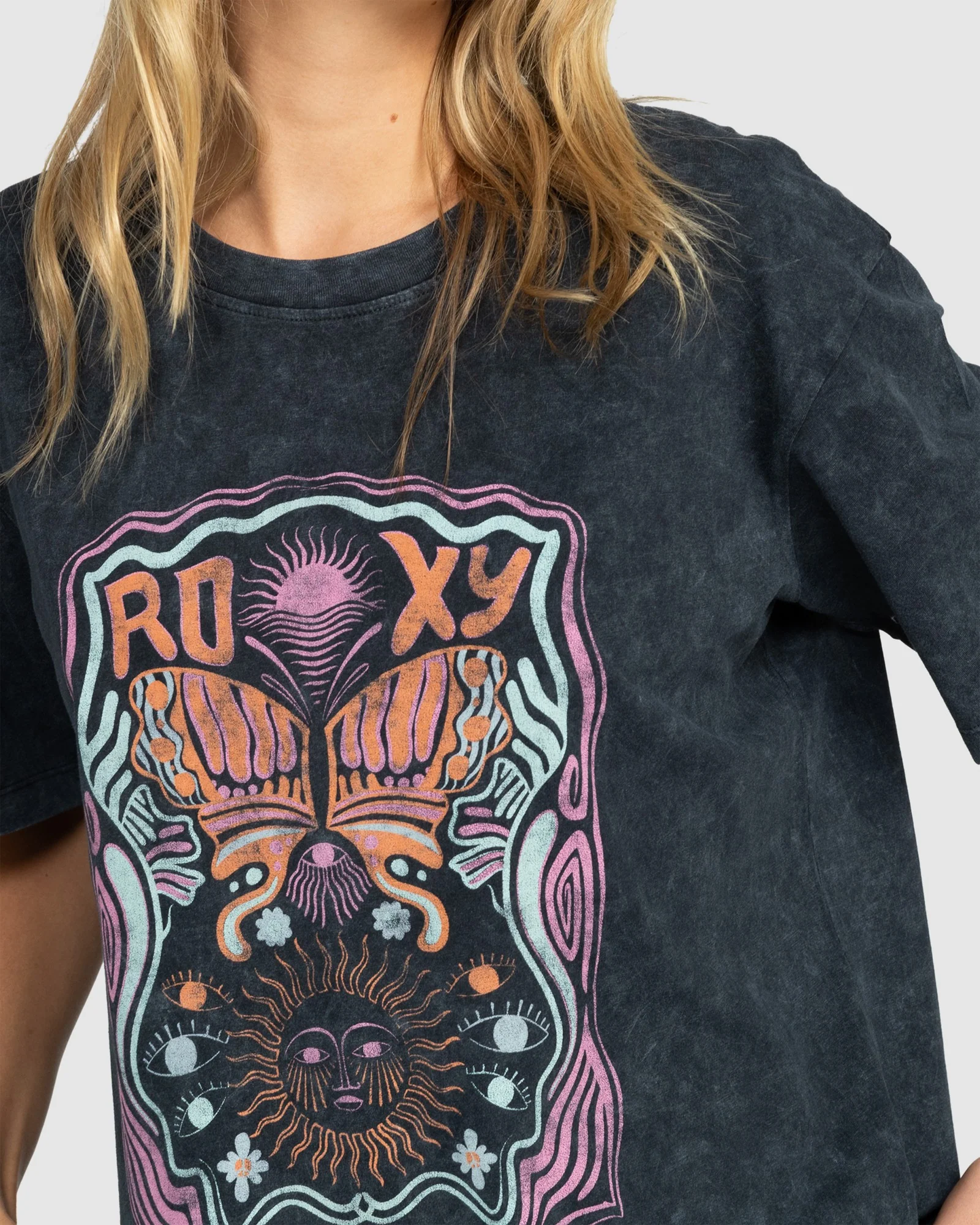Womens Girl Need Love C T-Shirt - Image 4