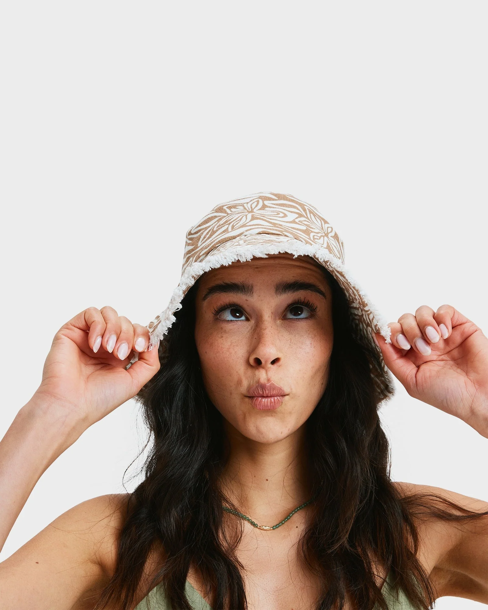 Womens Jumping Star Hat - Image 4