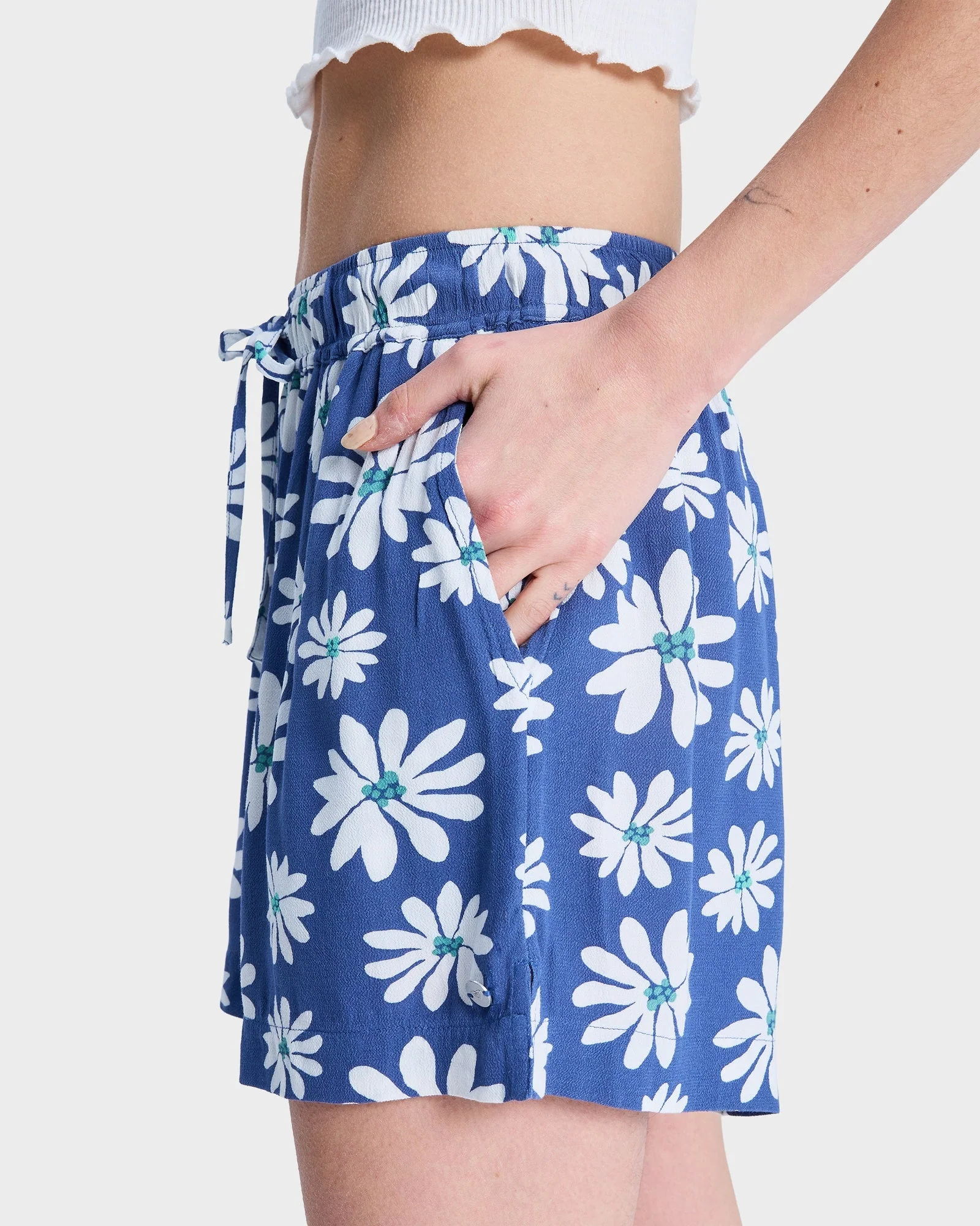 Womens Lekeito Break High Beach Shorts - Image 4
