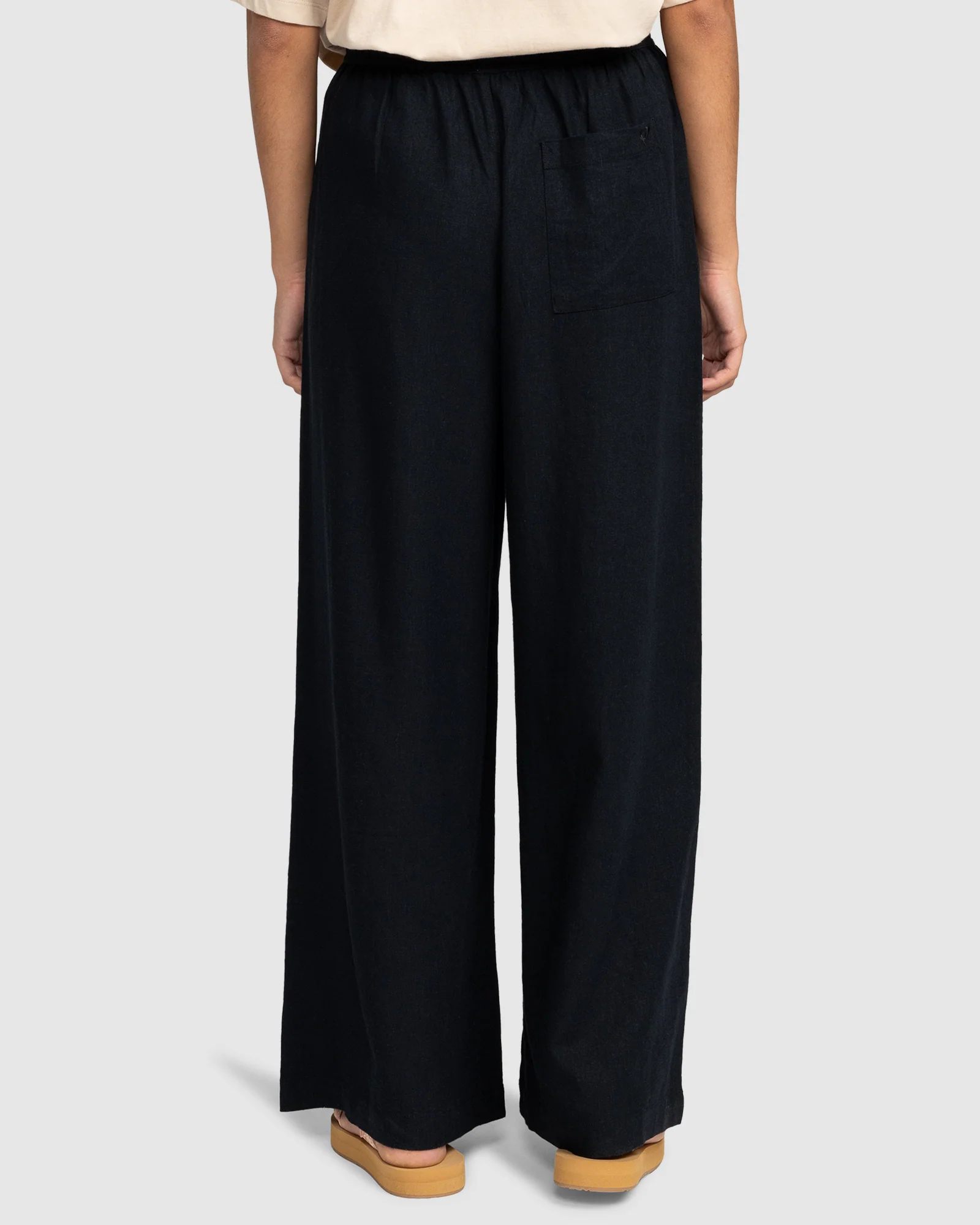 Womens Lekeitio Break Mid Pants - Image 3