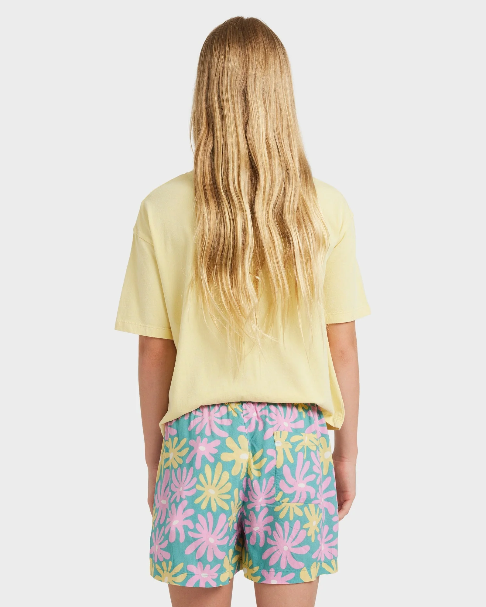 Girls 8-16 Lekeito Break Printed Elastic Waist Shorts - Image 3