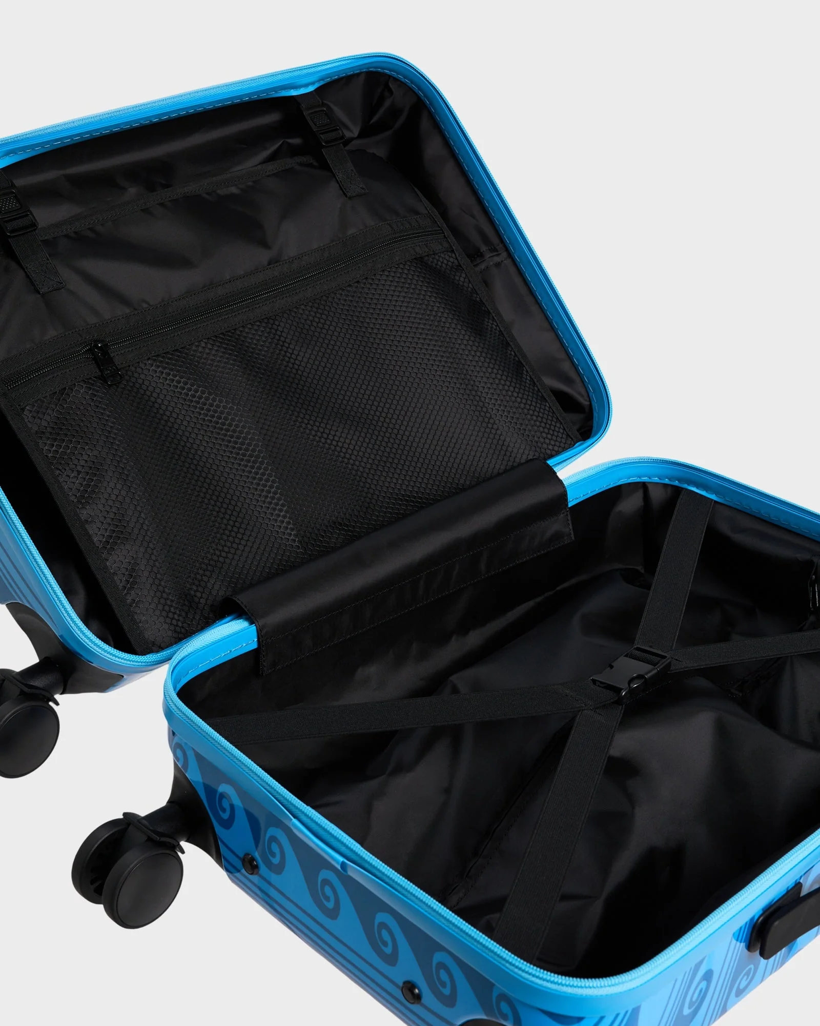 Womens Like A Seashell 39L Roller Suitcase - Image 5