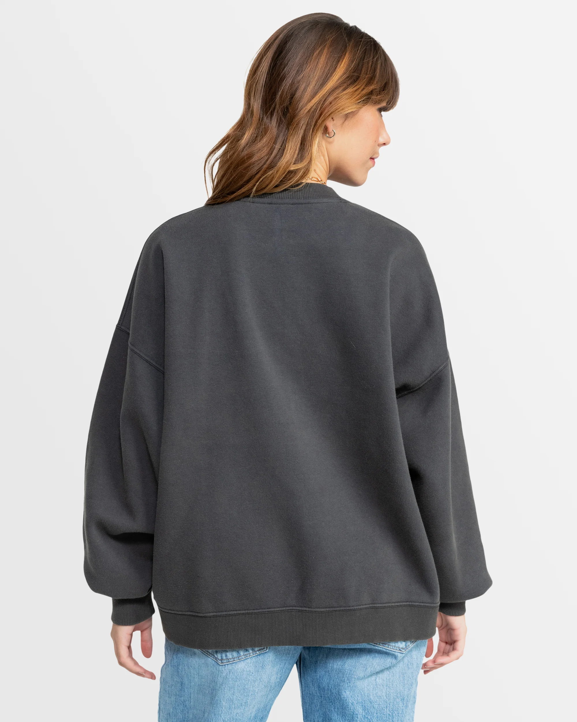 Lineup Oversized Crew B - Image 3