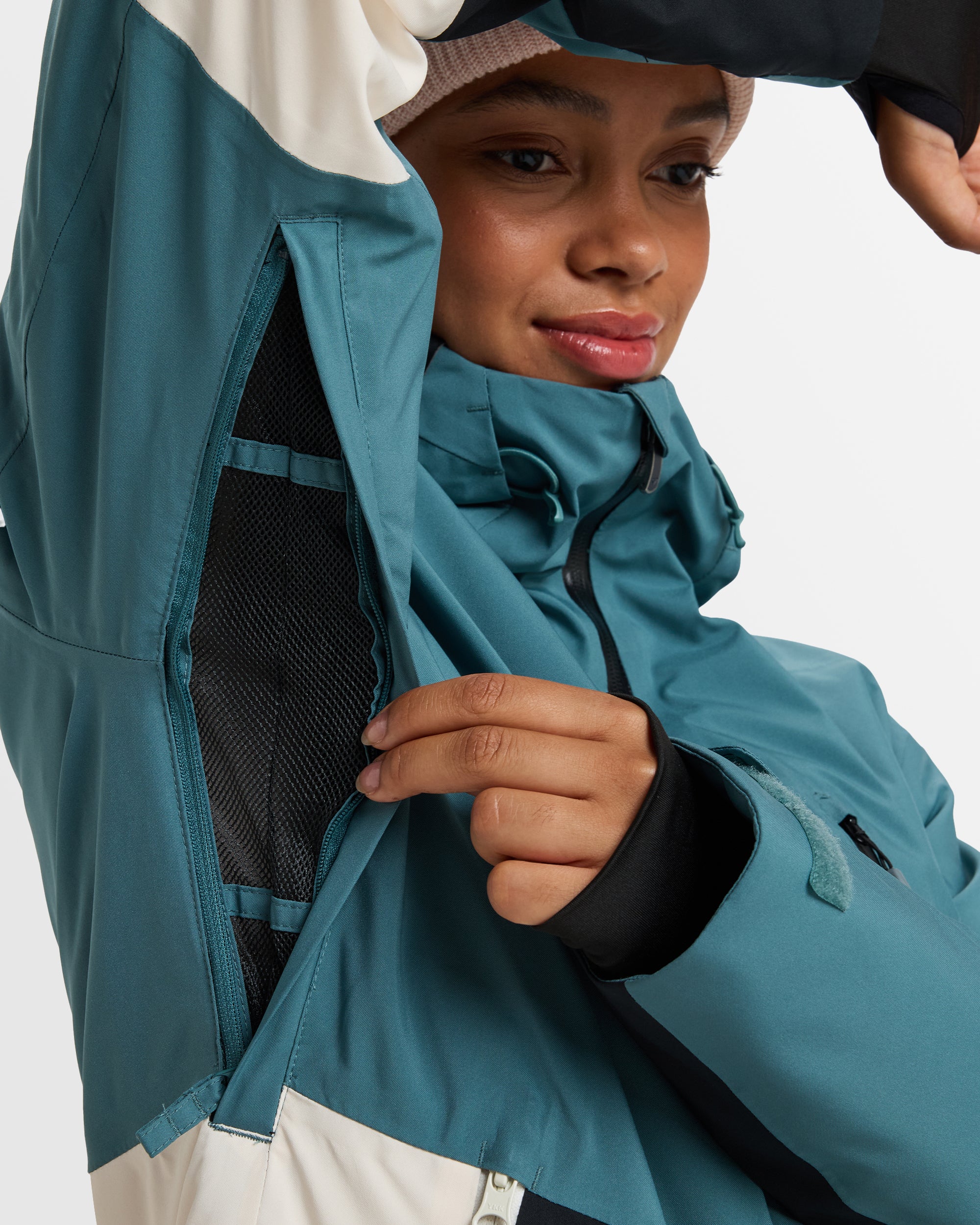 Womens Peakside Snow Jacket - Image 4