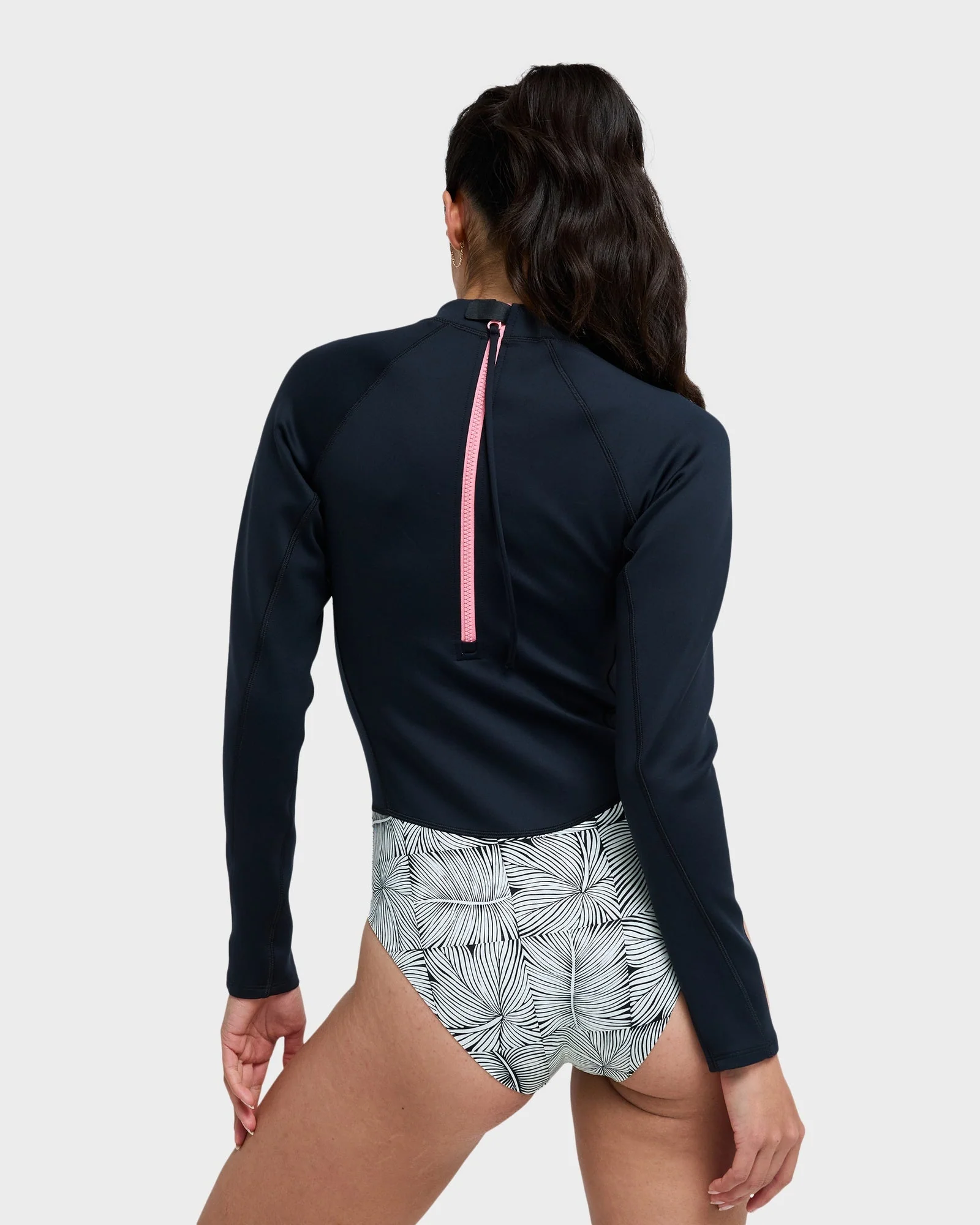 Womens Pro Surf Long Sleeve Rash Vest - Image 2