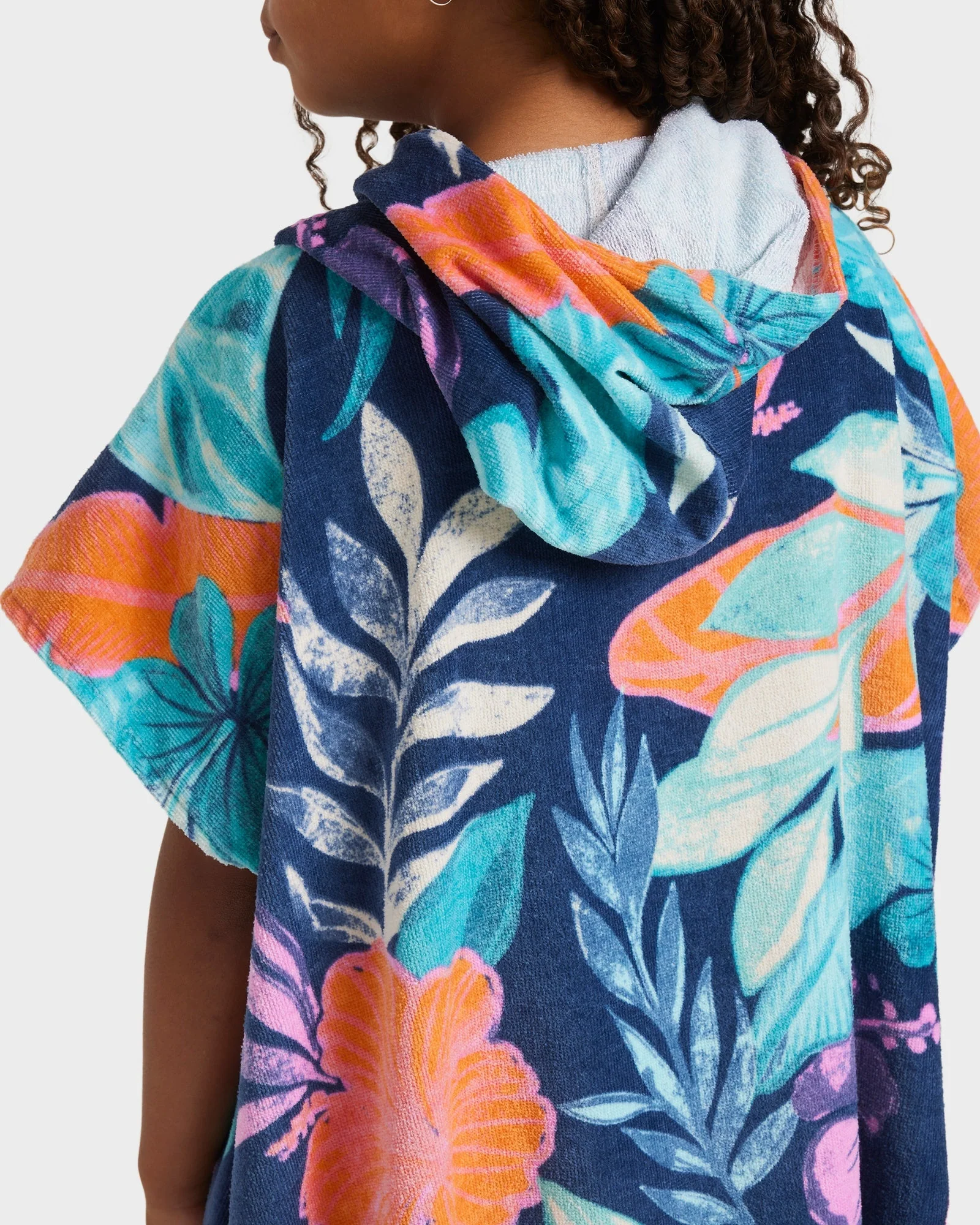 Girls 8-16 Stay Magical Hooded Towel - Image 6