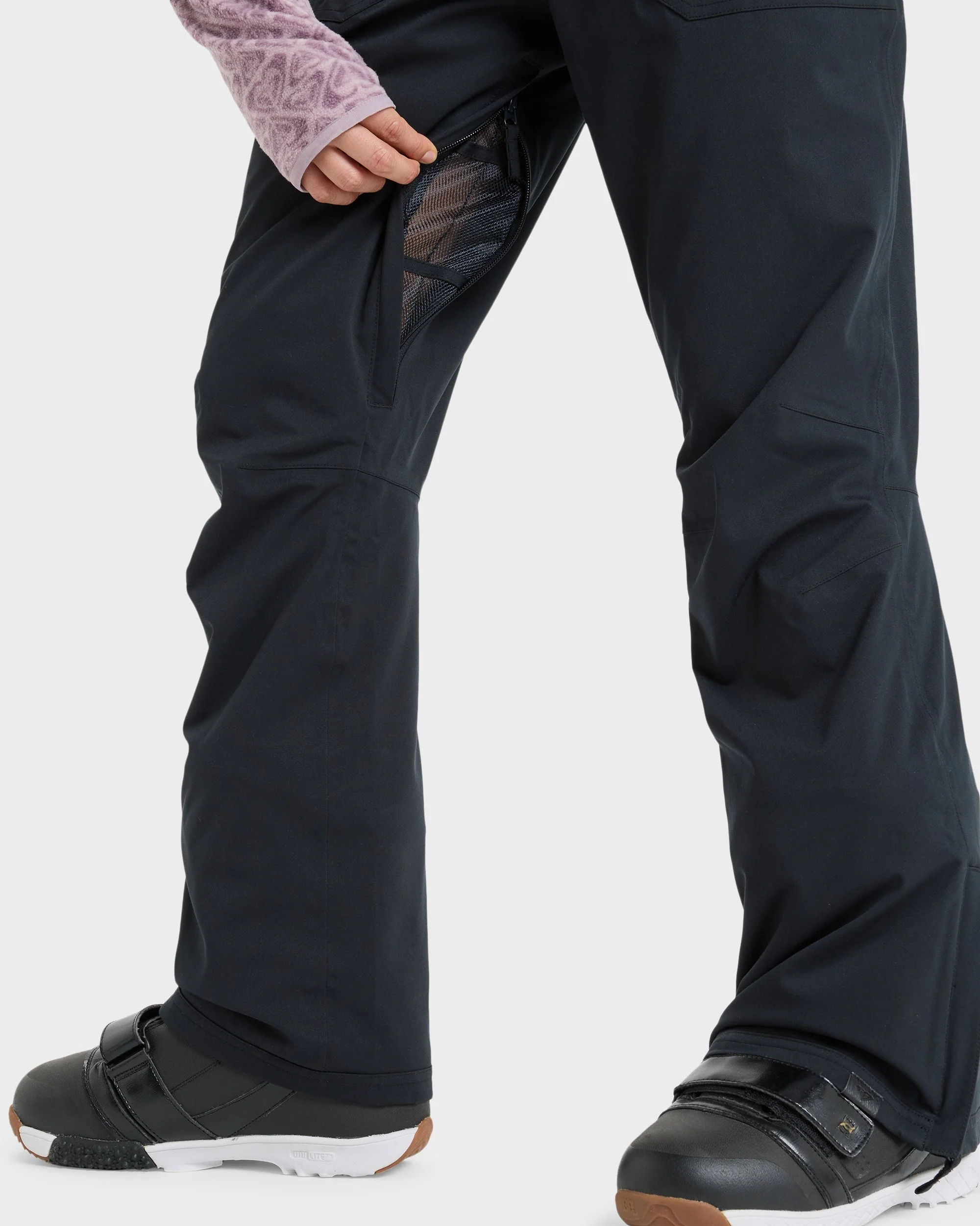 Womens Rideout Bib Snow Pants - Image 6