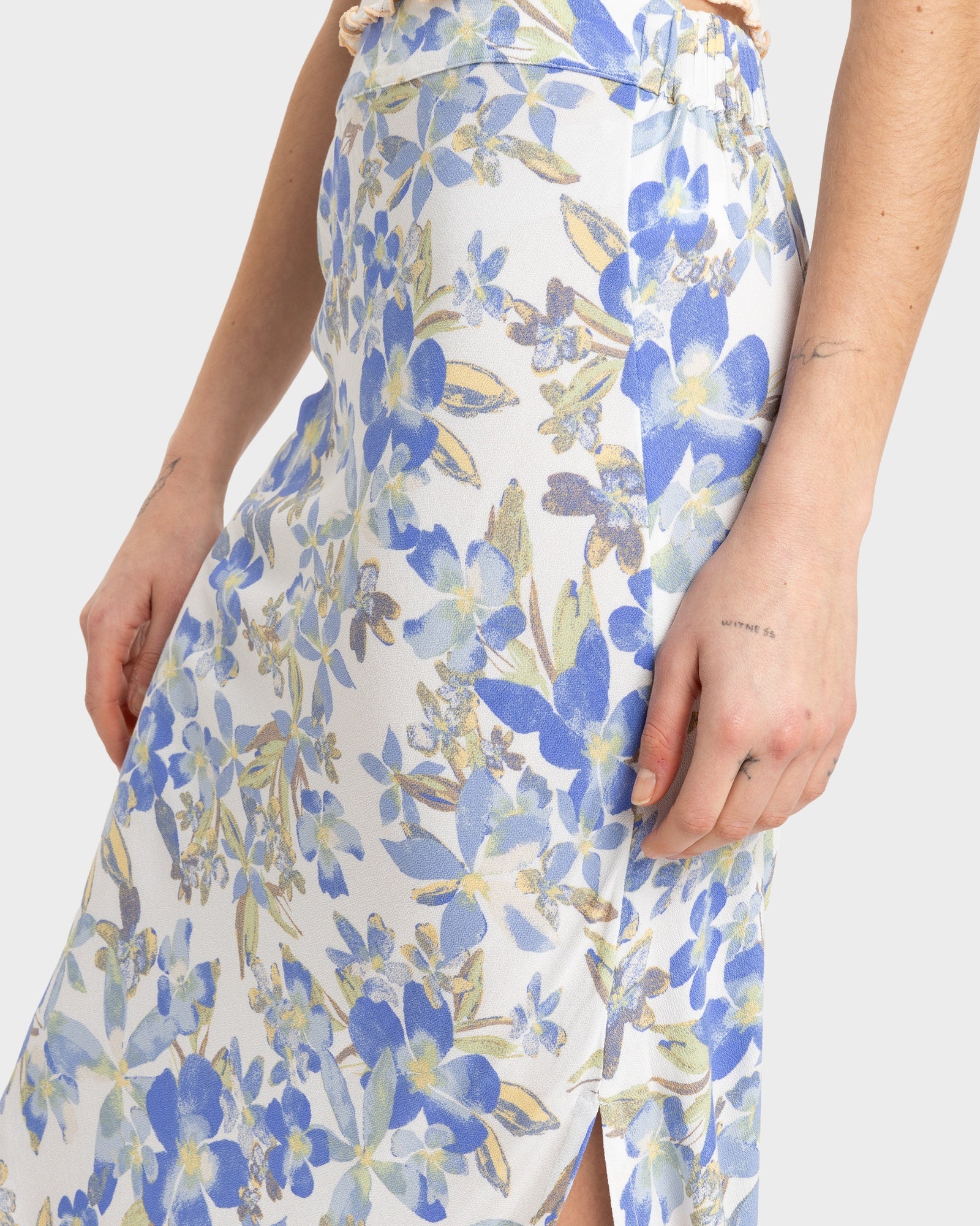 Womens Rocking Waves Skirts - Image 4