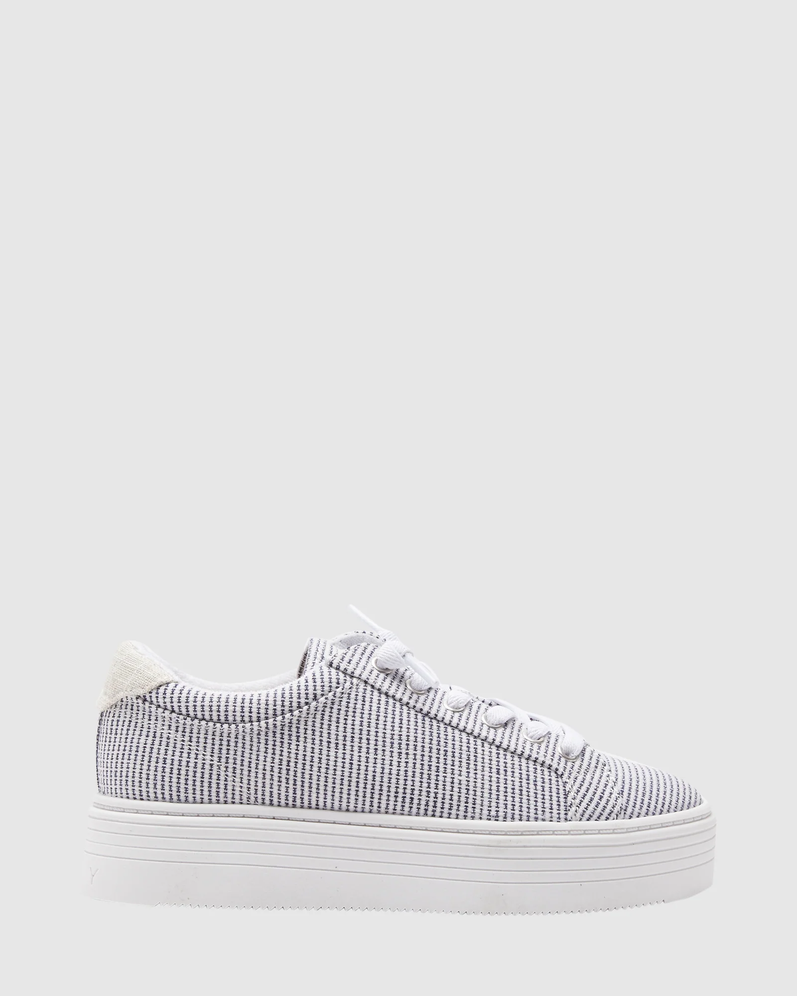 Womens Sheilahh 2.0 Shoes - Image 2