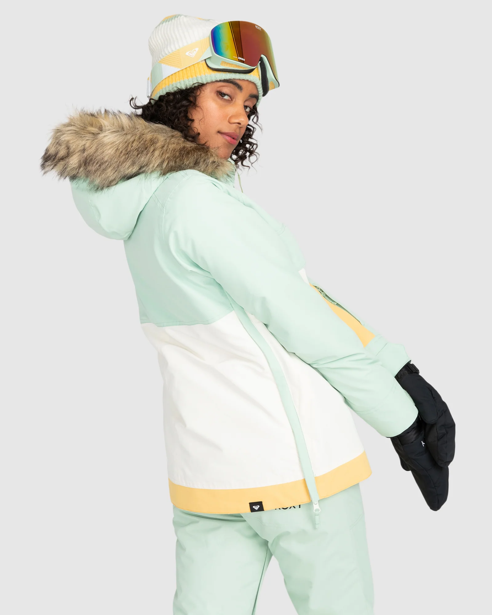 Womens Shelter Snow Jacket - Image 3