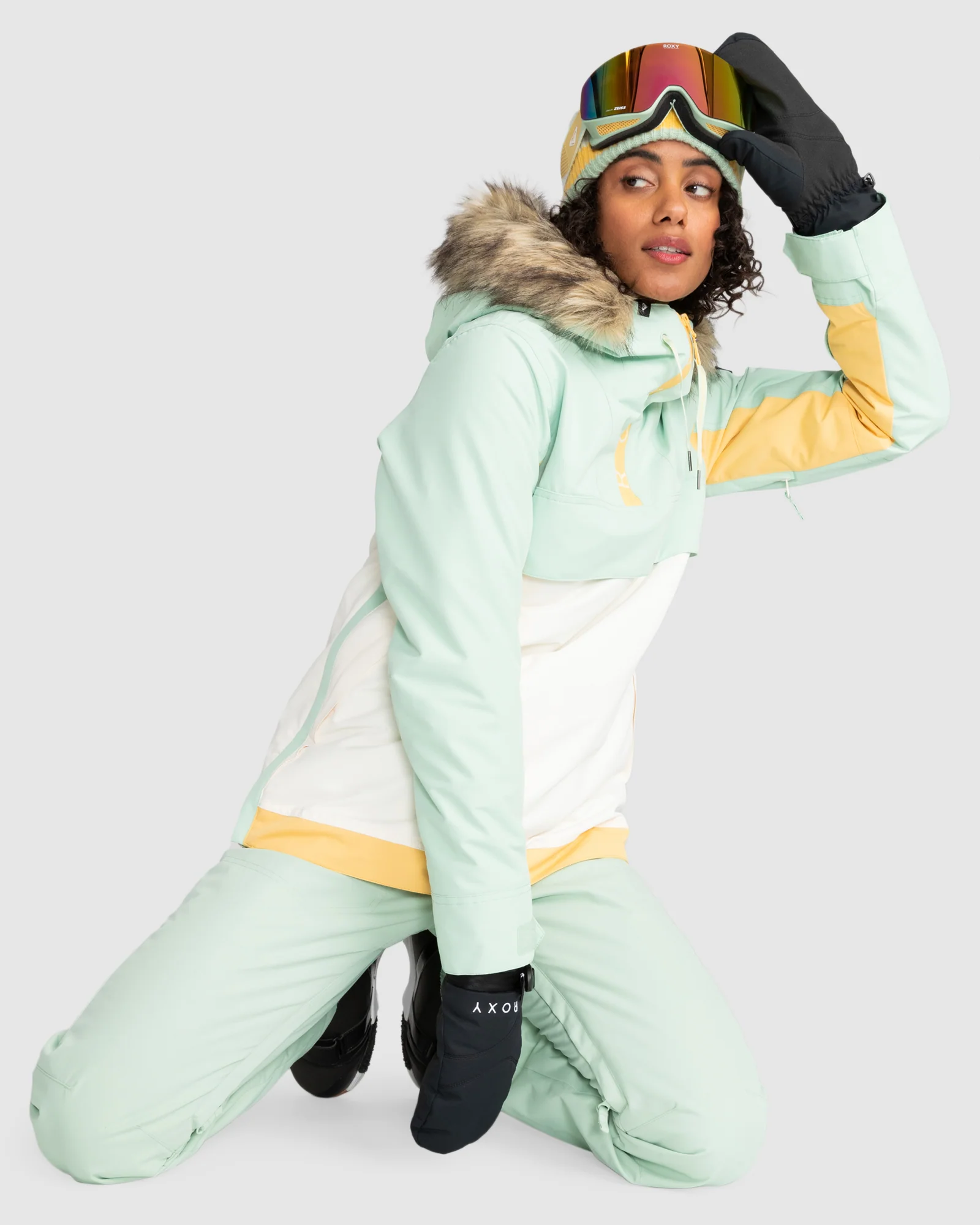 Womens Shelter Snow Jacket - Image 5