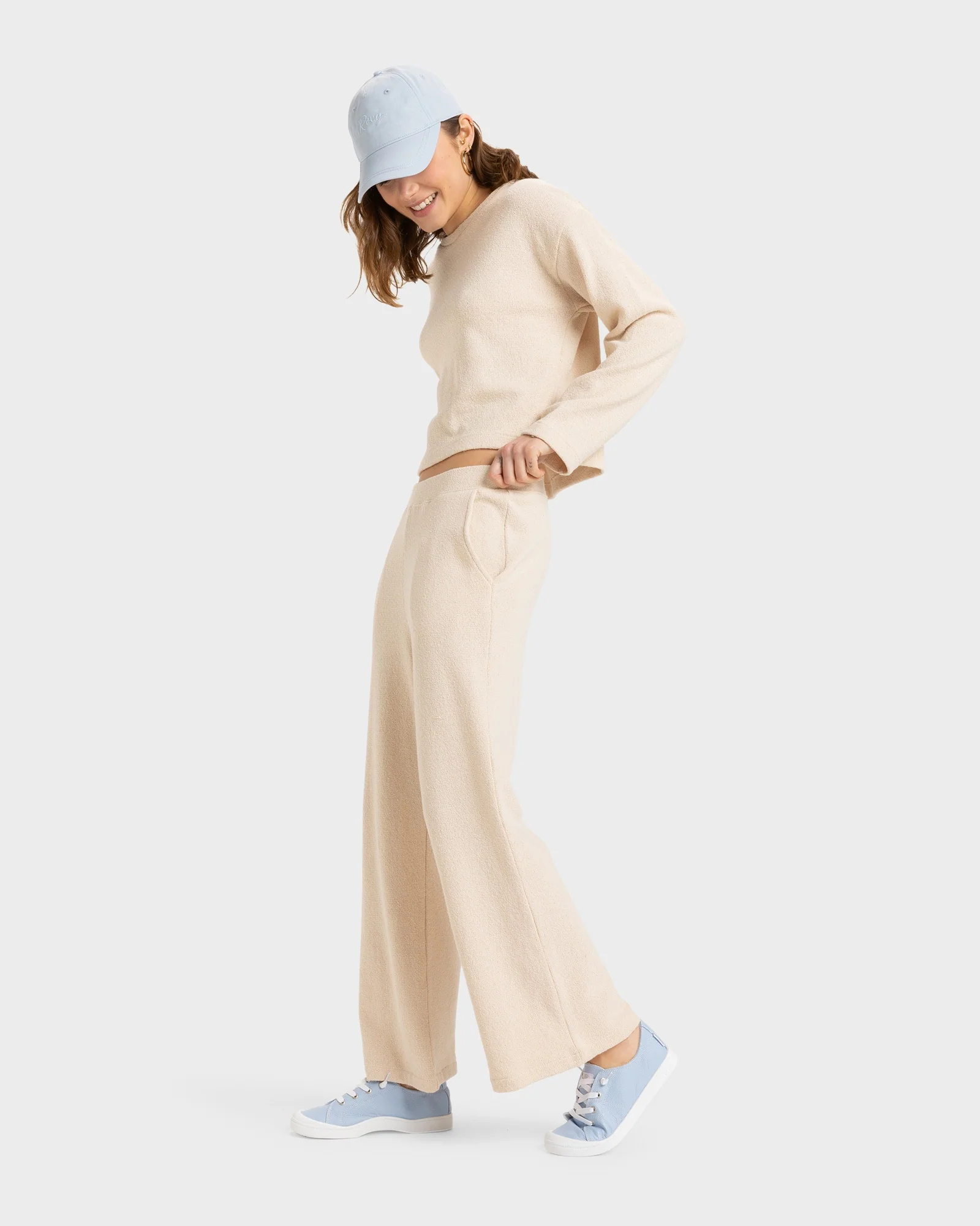 Womens Stay Top Crew Neck - Image 6