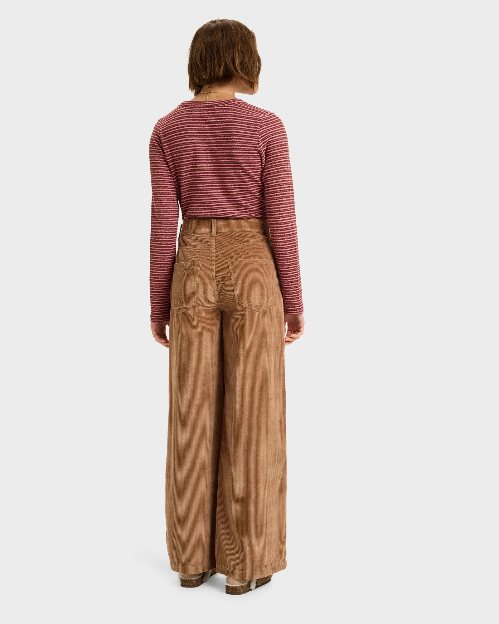 Womens Surf On Cloud Cord Pants - Image 3