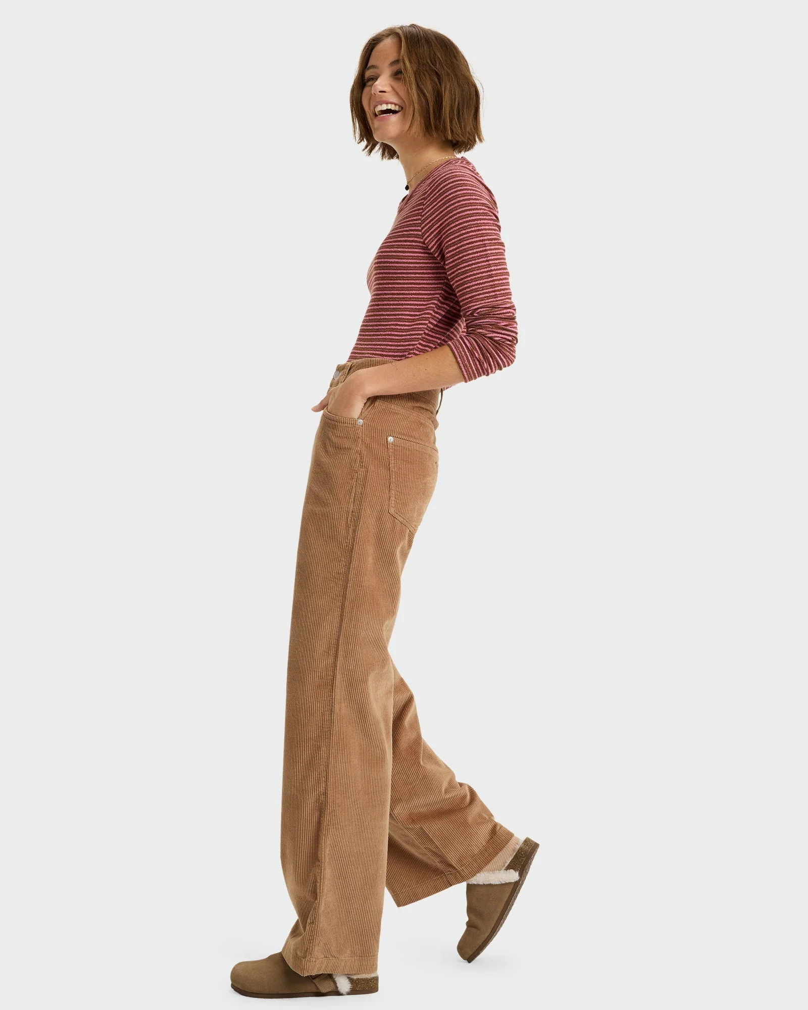Womens Surf On Cloud Cord Pants - Image 4