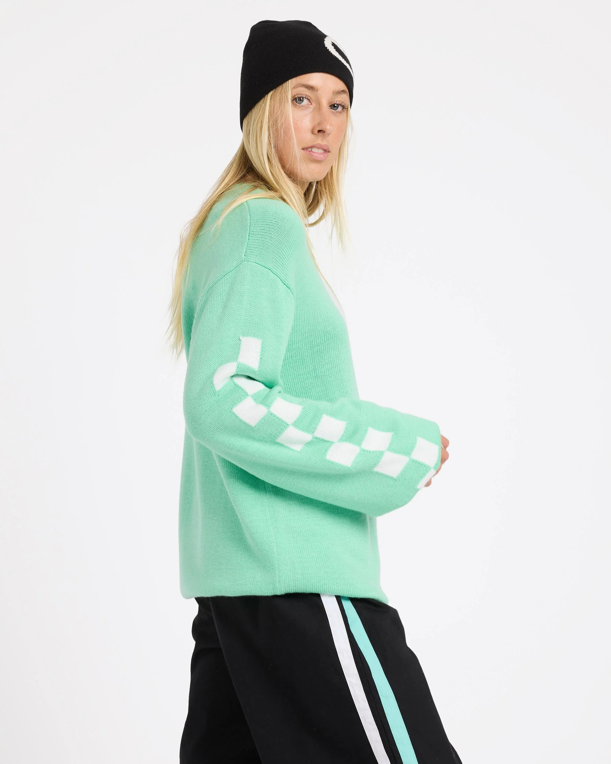 Womens Surf90 Crew Neck - Image 5