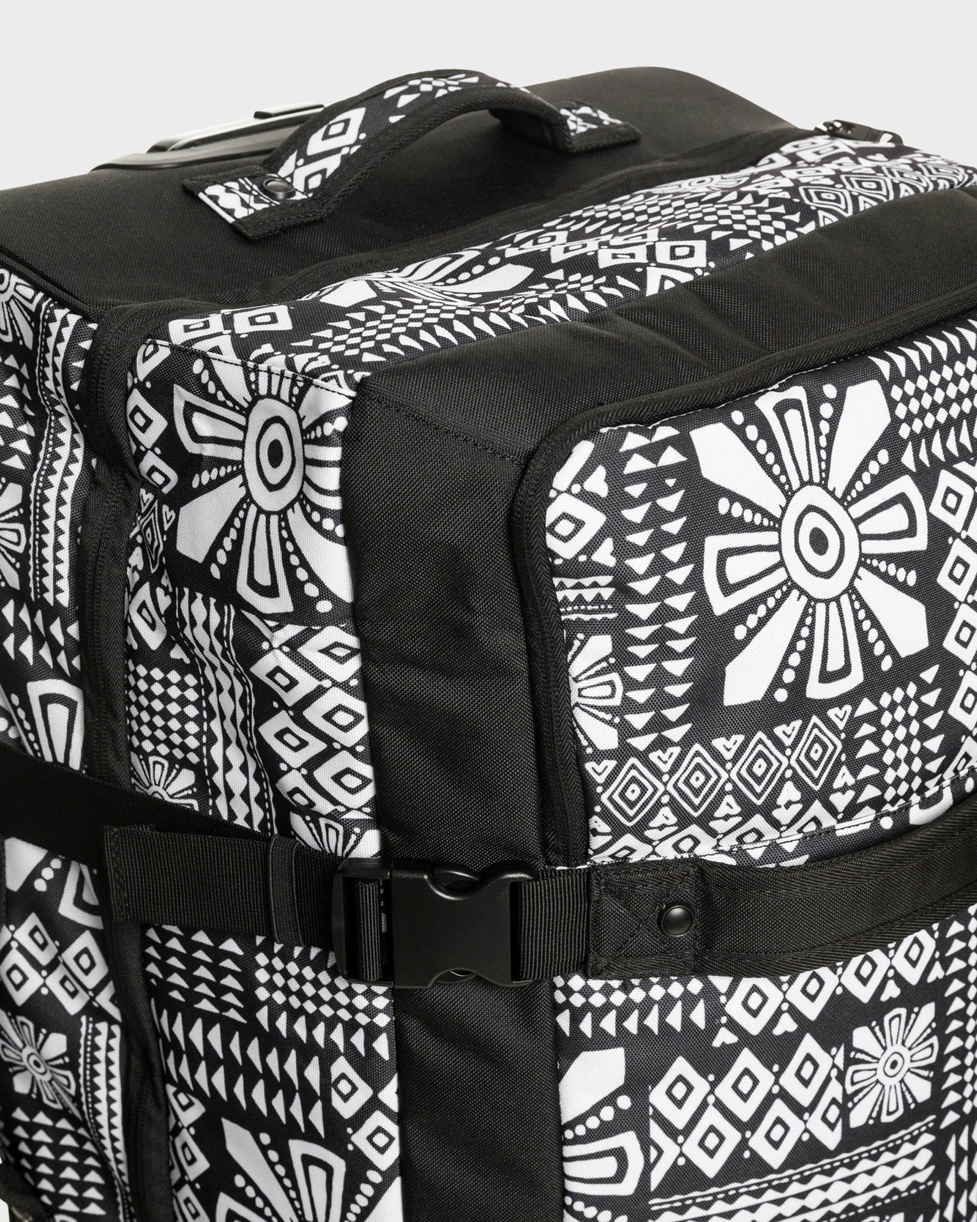 Womens Travel Dreaming 62 L Medium Wheeled Suitcase - Image 3