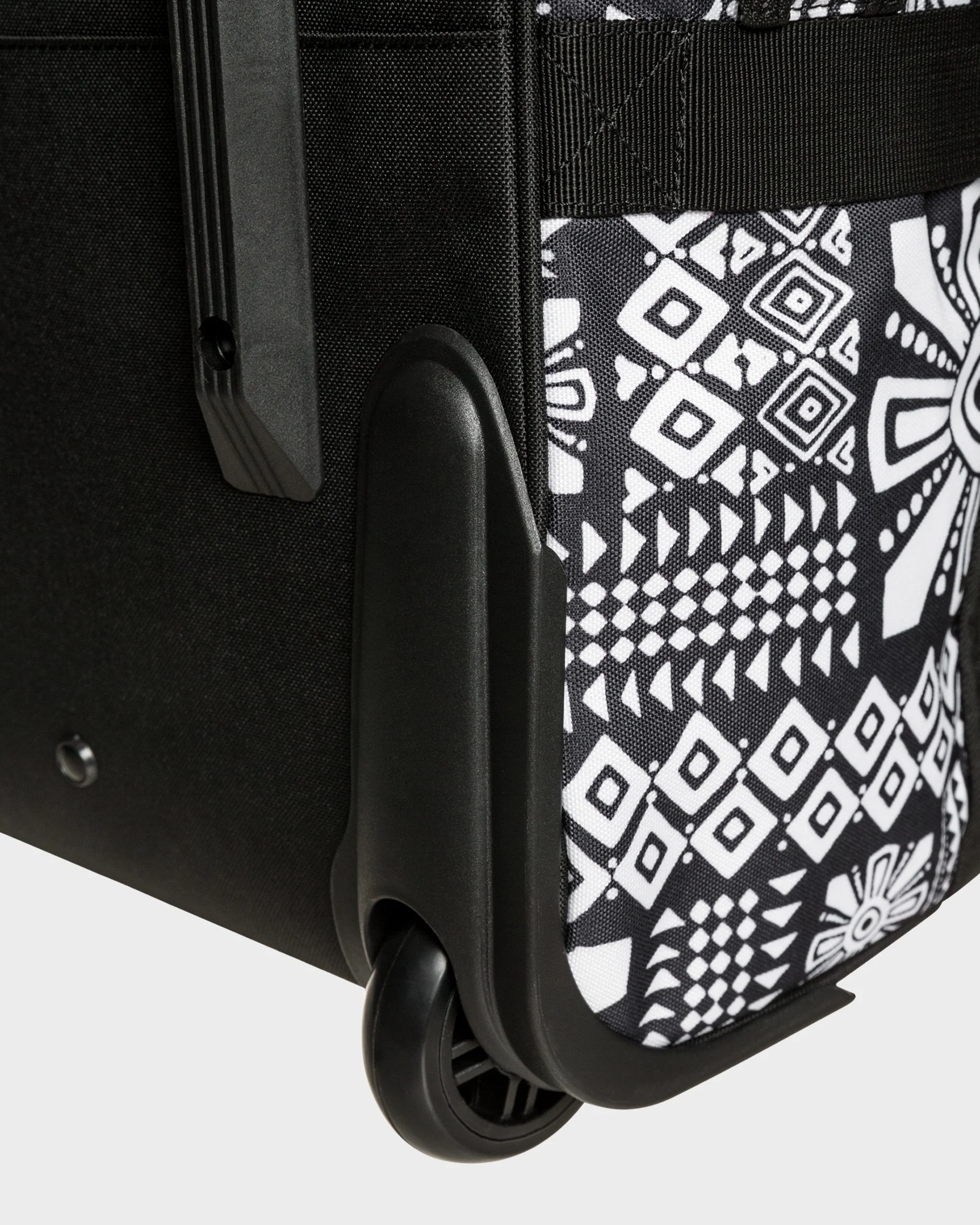 Womens Travel Dreaming 62 L Medium Wheeled Suitcase - Image 5